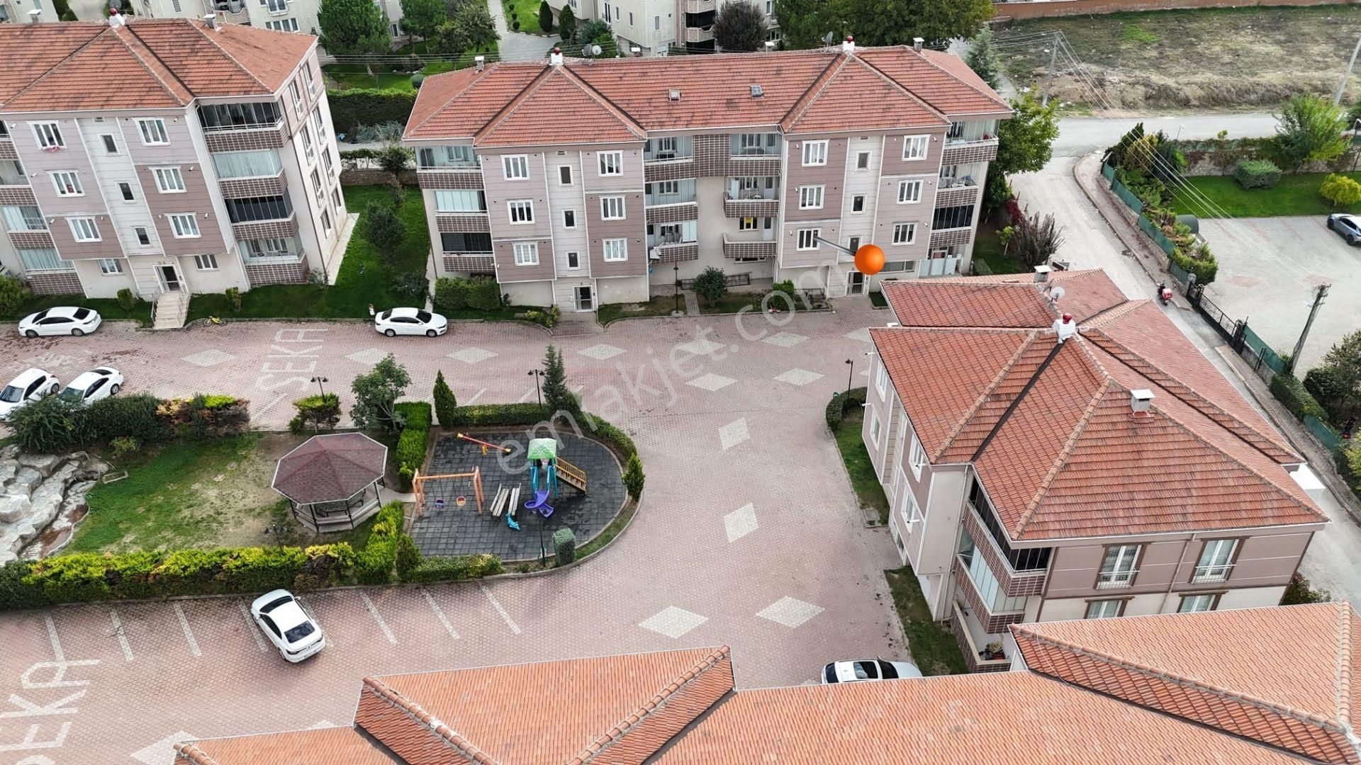 Seka Güven Evler Konutlarında Satılık Masrafsız 3+1 Daire - Görsel 28