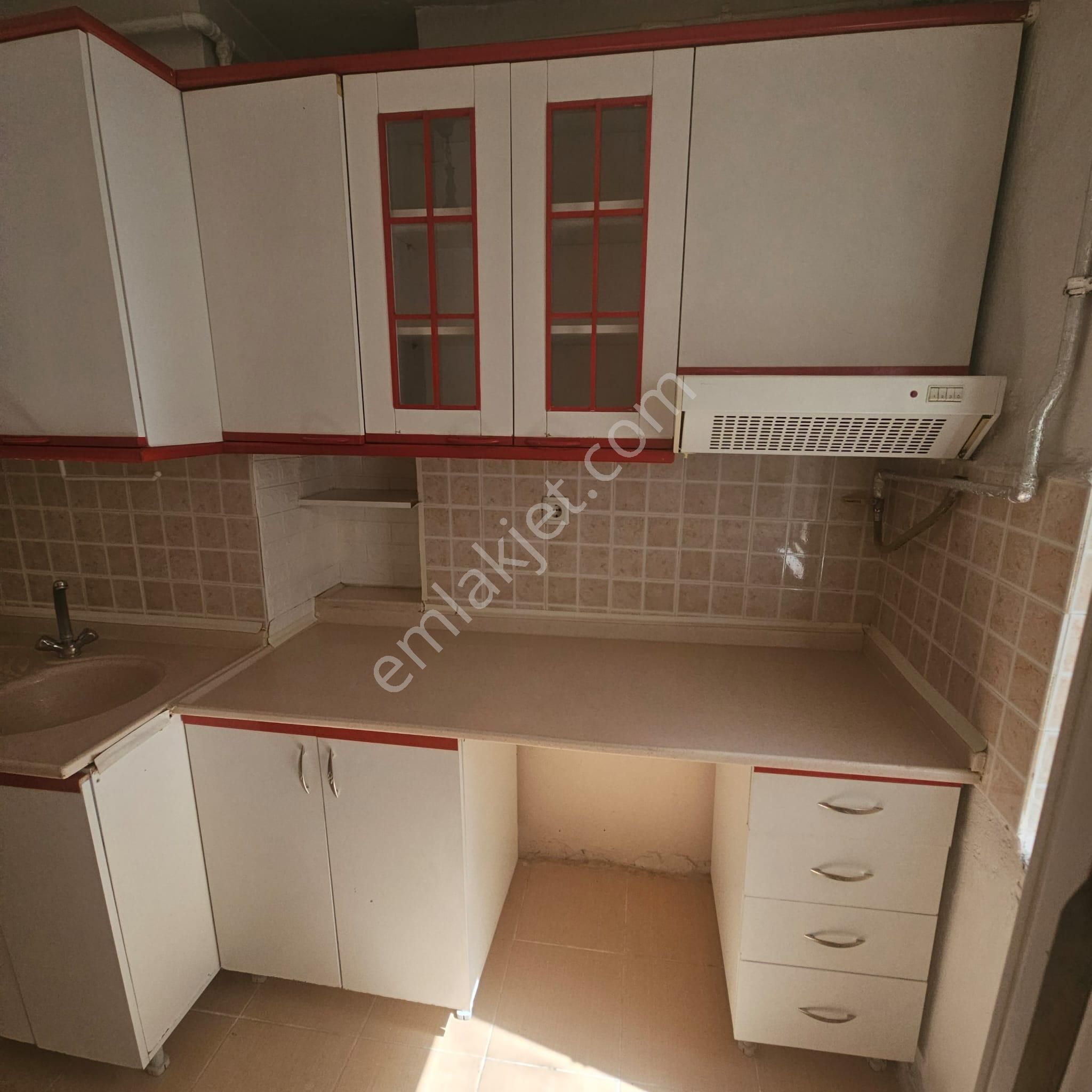 Daire Sahibinden A.o.ç Ssk Bloklarında 3+1 Kiralık Daire - Görsel 7