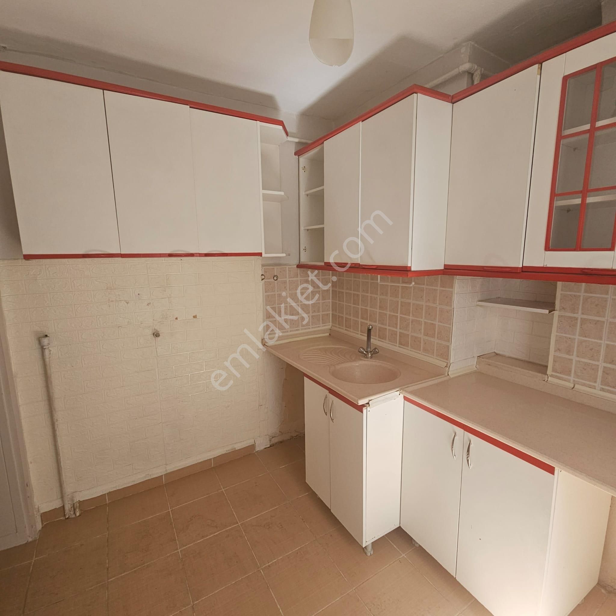 Daire Sahibinden A.o.ç Ssk Bloklarında 3+1 Kiralık Daire - Görsel 8