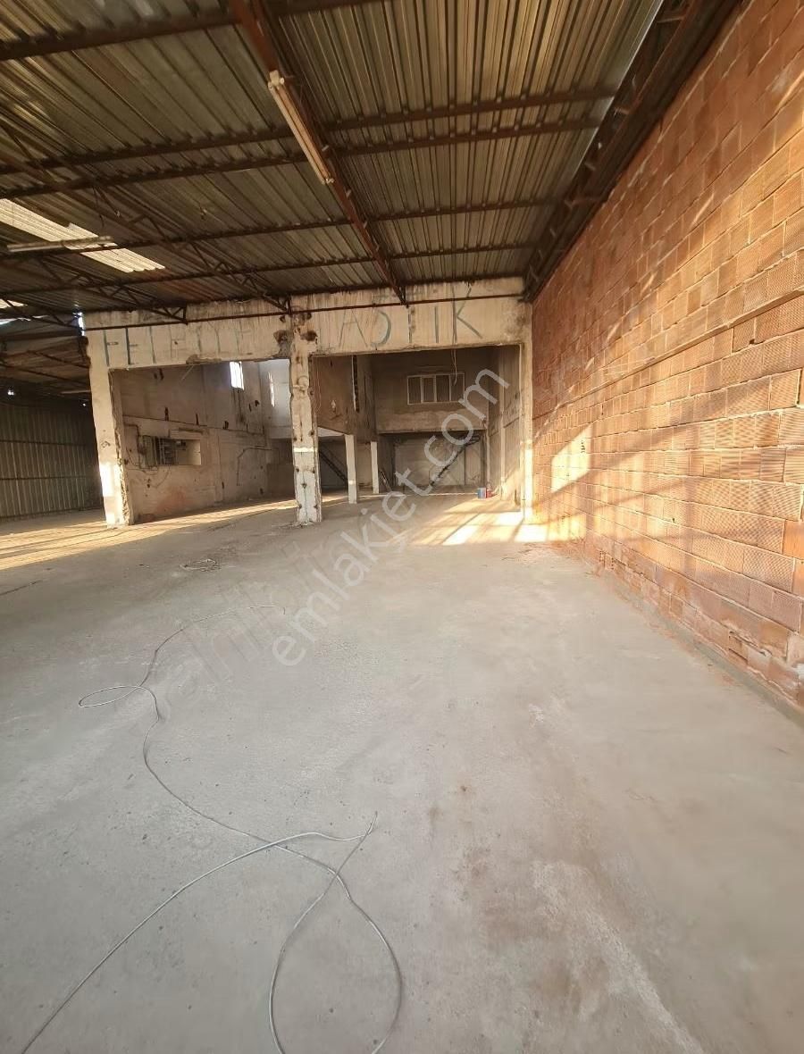 Fethiye Sanayii De 370 M2 Kiralık Köşe Dükkan. - Görsel 4