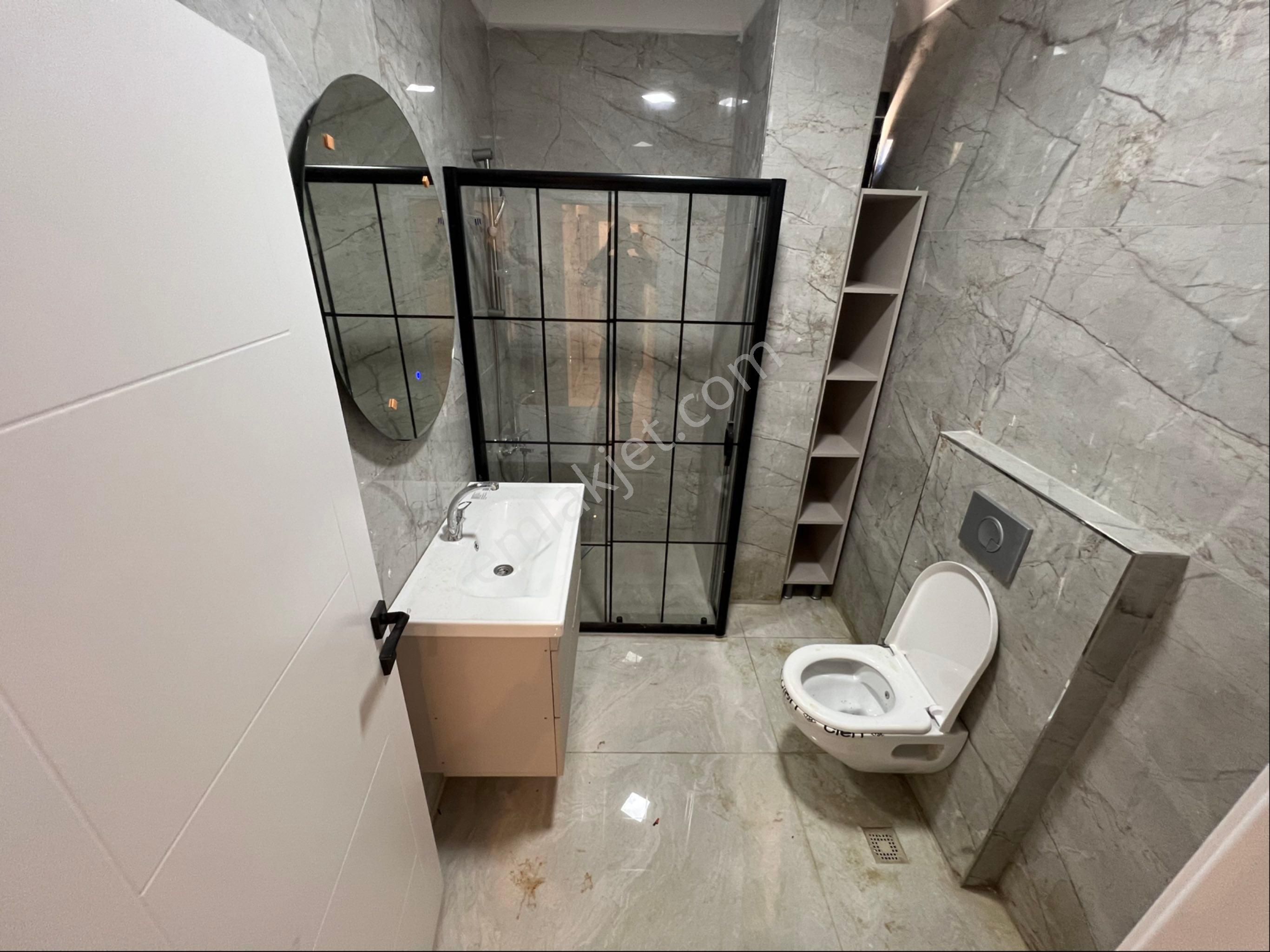 Vizyon Emlak'tan Bağlarbaşı Mh Merkezi Konumda Sıfır 2+1 Daire - Görsel 14