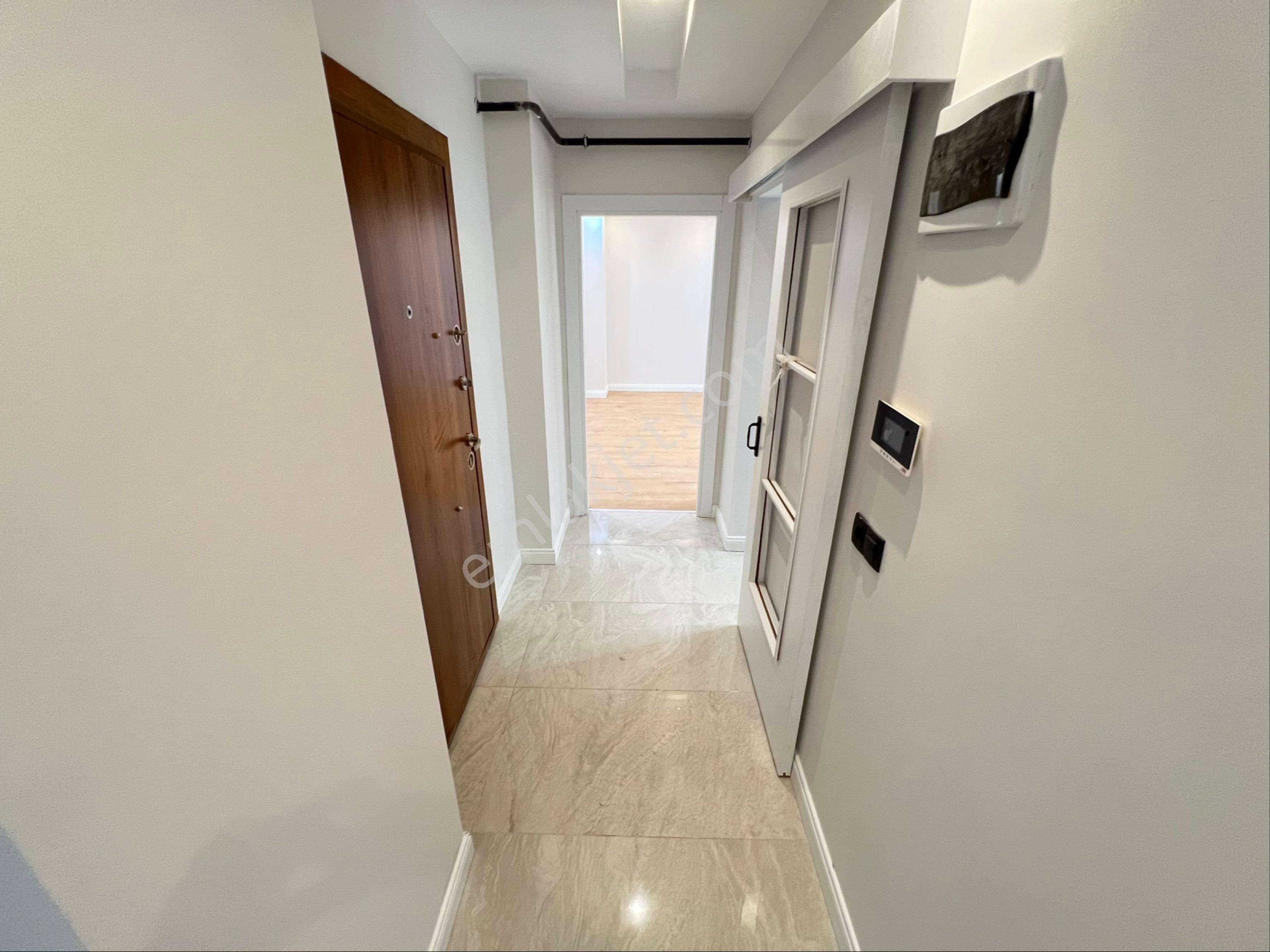 Vizyon Emlak'tan Bağlarbaşı Mh Merkezi Konumda Sıfır 2+1 Daire - Görsel 15