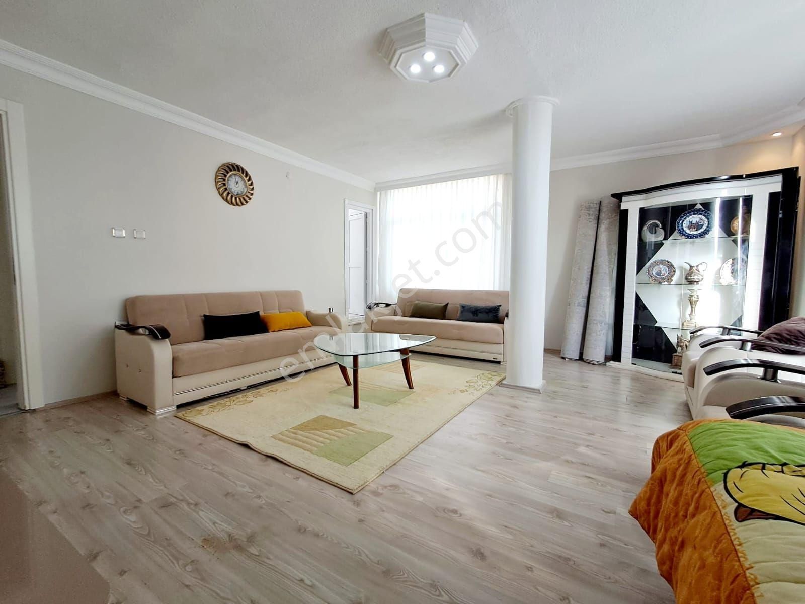 Gümüşyaka'da Denize 50 Metre-anayola Cepheli Tripleks Villa - Görsel 22