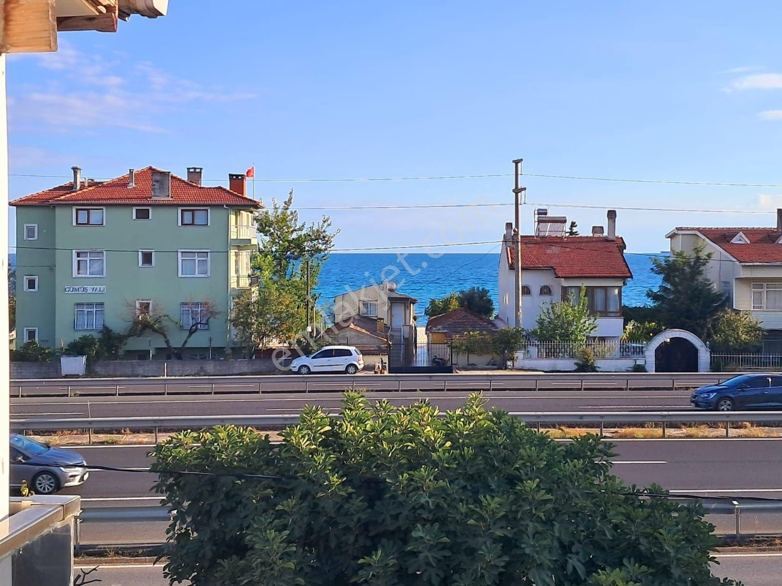 Gümüşyaka'da Denize 50 Metre-anayola Cepheli Tripleks Villa - Görsel 4