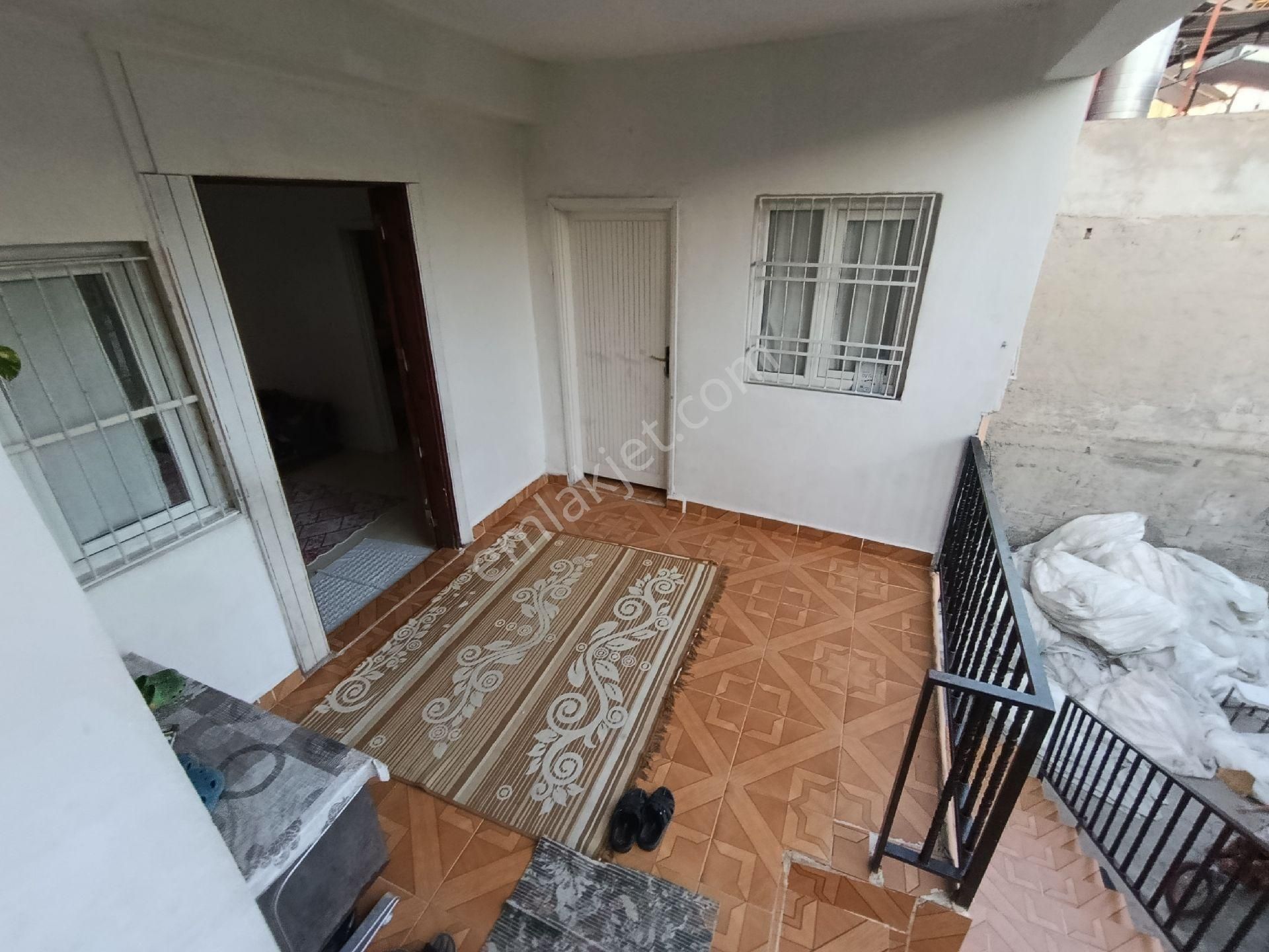 Gülpınar Mah. Obalar Cad. Civarı 200 M² Tapulu Bahçeli 2+1 Komple Satılık Müstakil Ev - Görsel 9