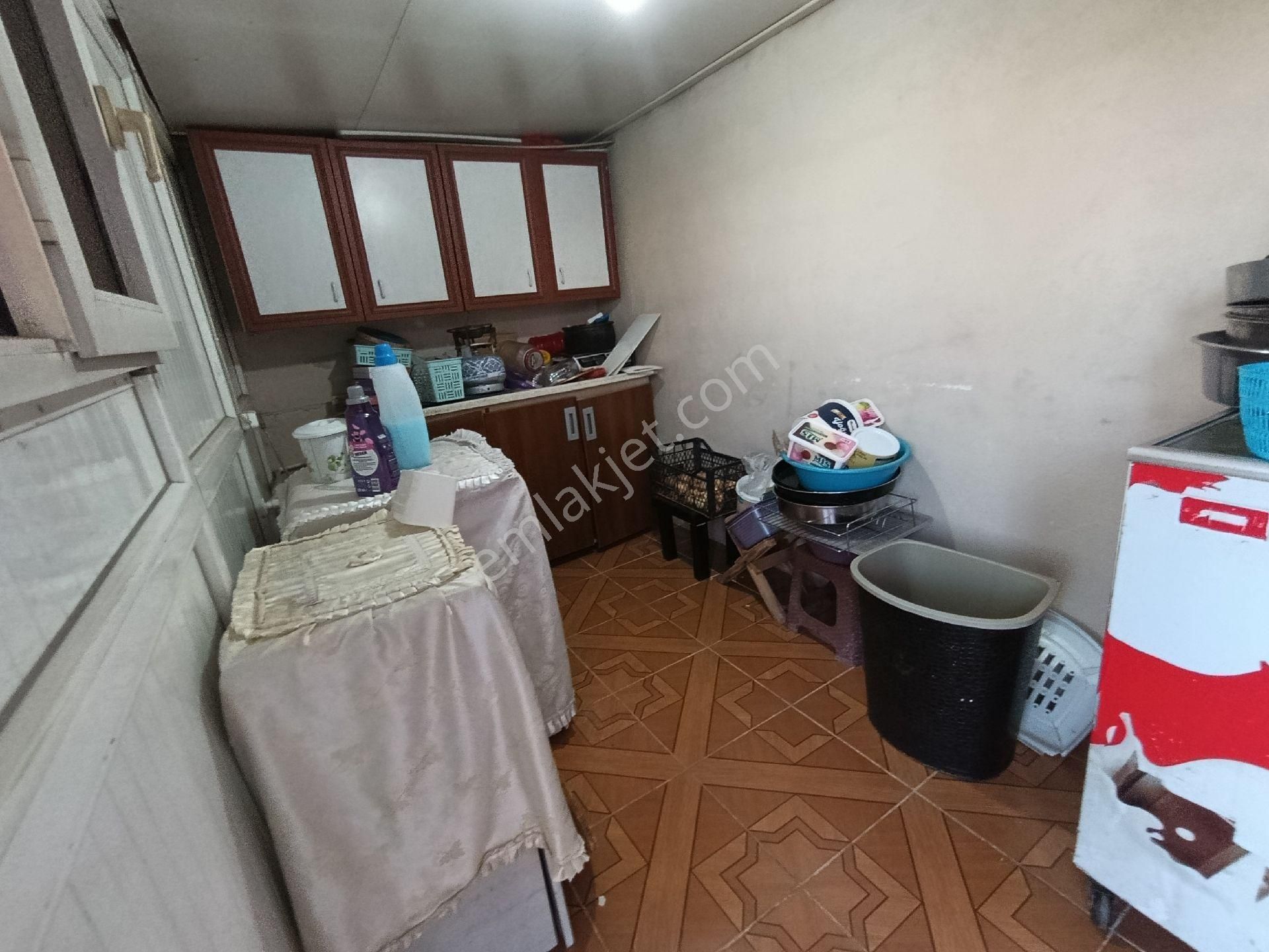 Gülpınar Mah. Obalar Cad. Civarı 200 M² Tapulu Bahçeli 2+1 Komple Satılık Müstakil Ev - Görsel 28