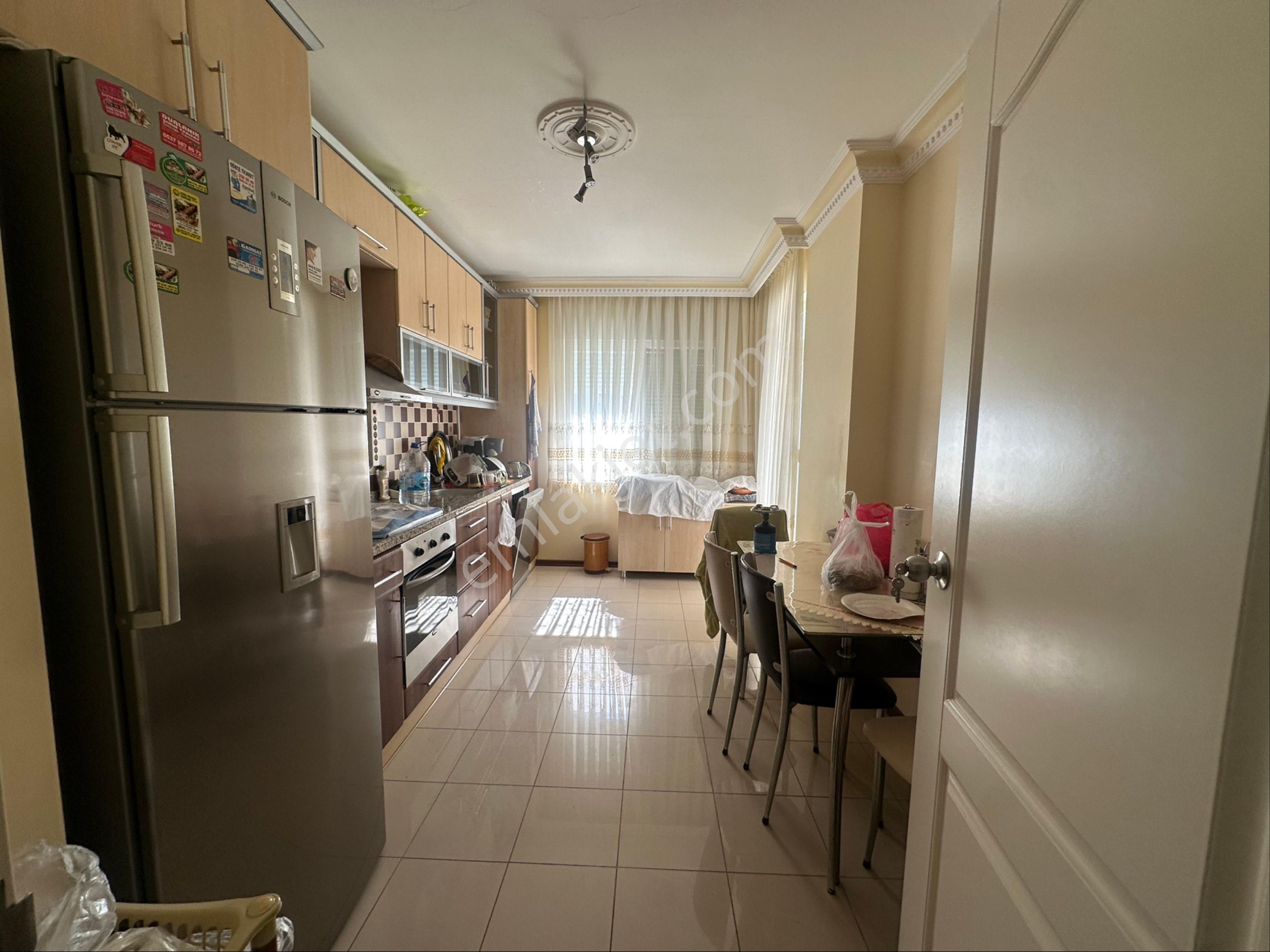 Konyaaltı Hurma Mah.ayrı Mutfaklı Siteiçinde Havuzlu Geniş Arakat 3+1 - Görsel 2