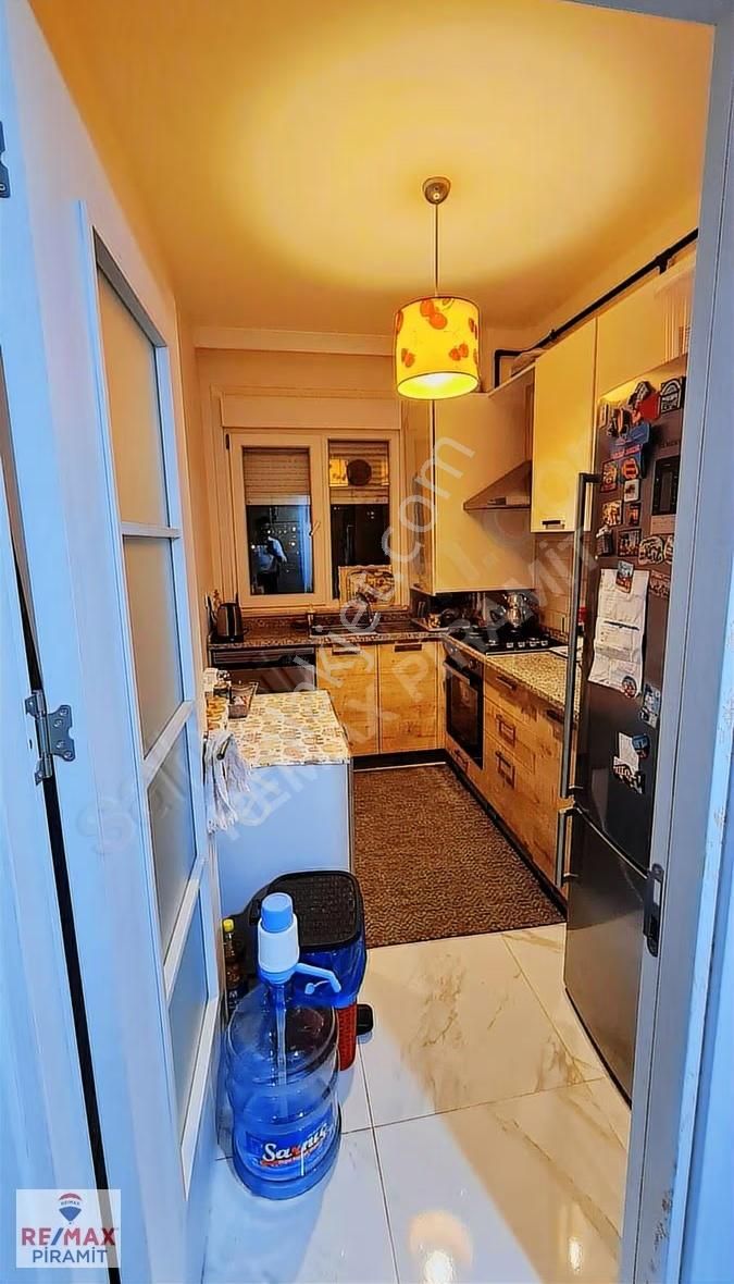 Göztepede 3 Yaşında 3+1 Kat Mülkiyetli K.otoparklı Asansörlü - Görsel 8