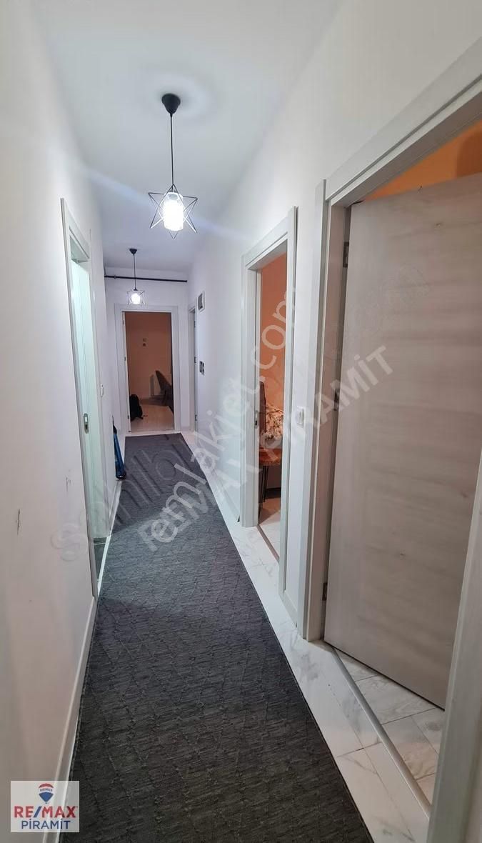 Göztepede 3 Yaşında 3+1 Kat Mülkiyetli K.otoparklı Asansörlü - Görsel 14