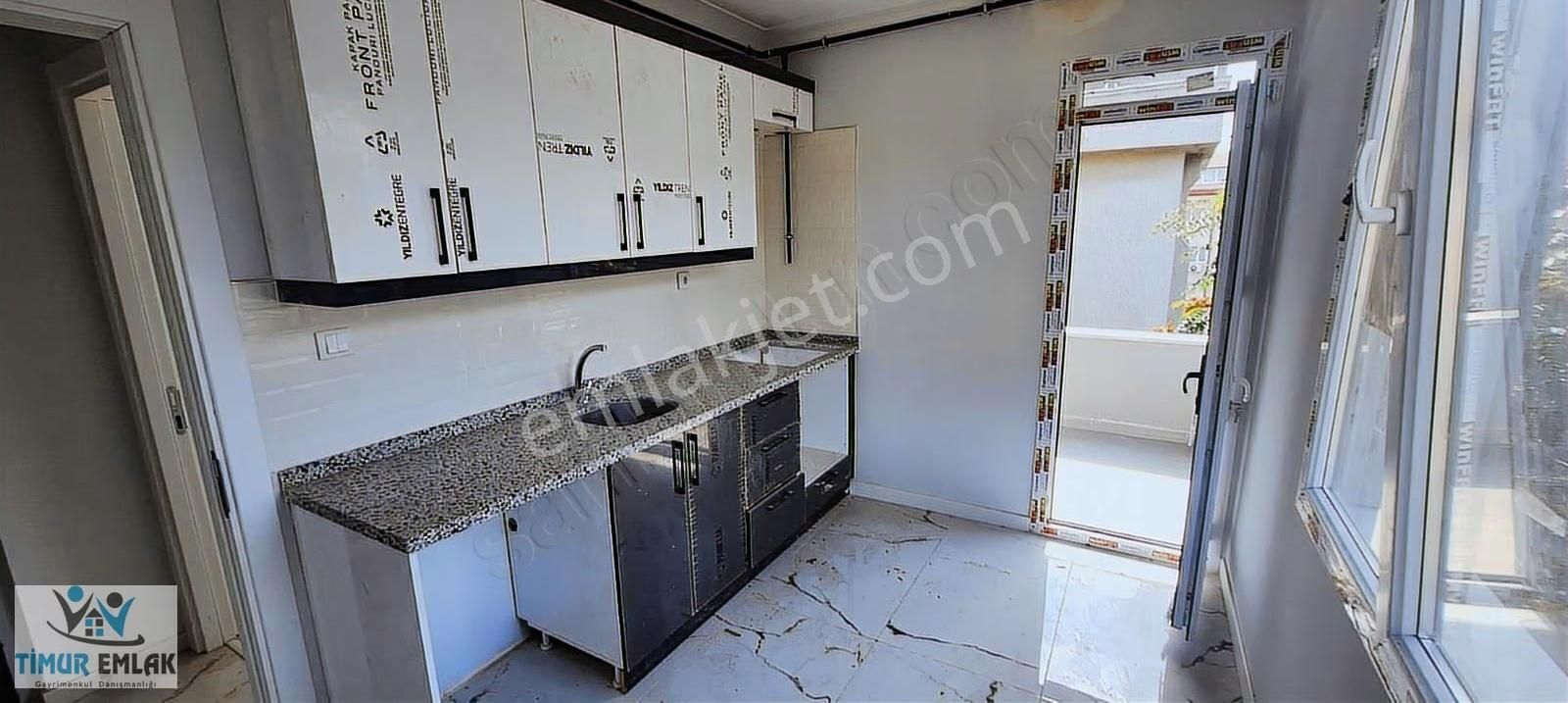 Timur Emlaktan Metrobüse 2 Dk.bağımsız Girişli 3+2 Dubleks Daire - Görsel 2