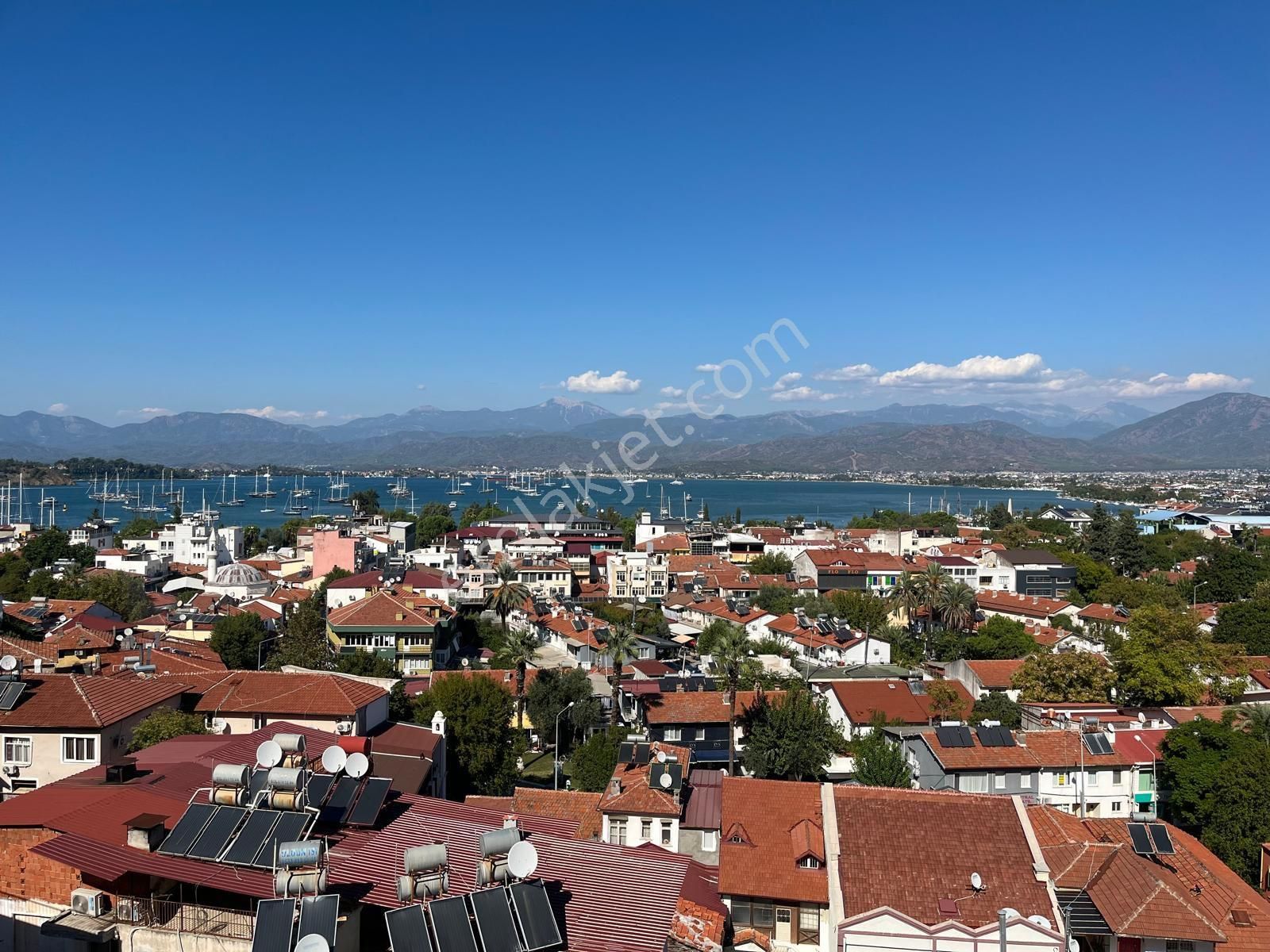 Fethiye Karagözler'de Muhteşem Deniz Ve Şehir Manzaralı Satılık 2 Katlı Ev - Görsel 3