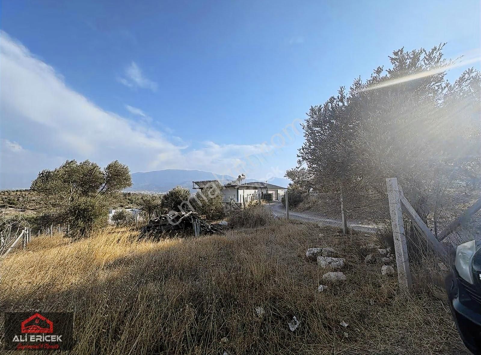 Bornova Yaka Satılık Evli Bahçe Araç Takasına Açık - Görsel 3