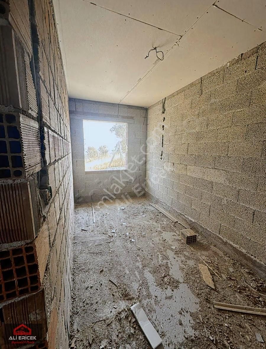 Bornova Yaka Satılık Evli Bahçe Araç Takasına Açık - Görsel 13