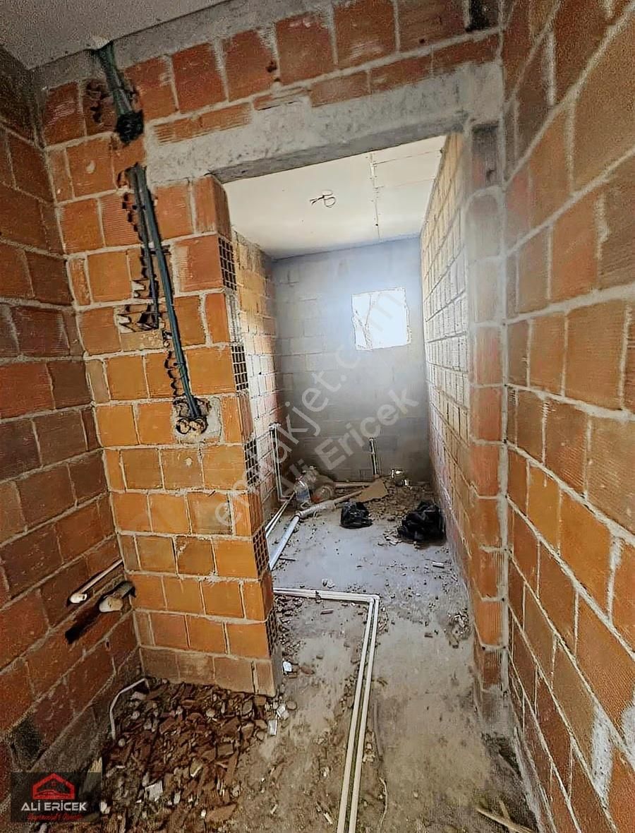 Bornova Yaka Satılık Evli Bahçe Araç Takasına Açık - Görsel 18