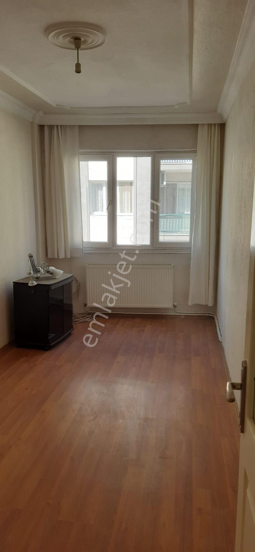 Menemen Esatpaşa Mah. İzban İstasyonuna Yakın Kiralık 3+1 Ara Kat Bakımlı Daire - Görsel 8