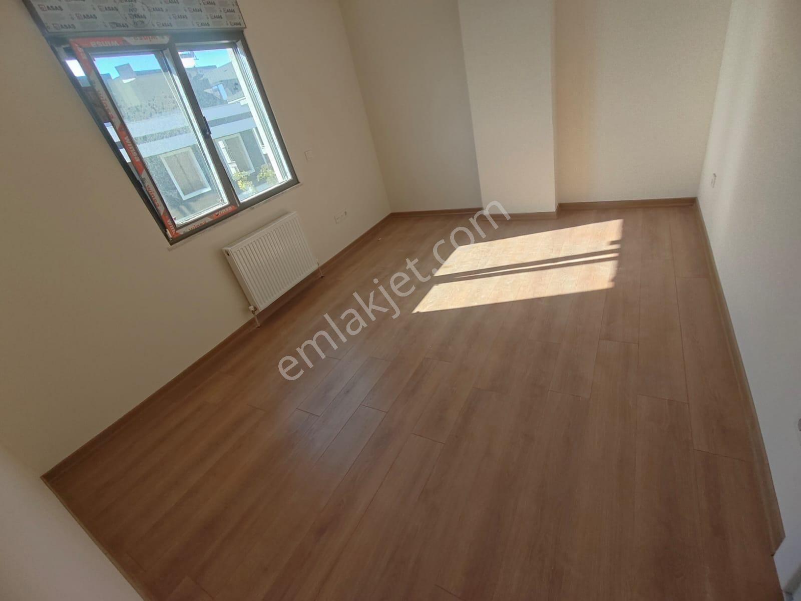 Emlak Dünyasından Küçükyalıda Satılık 3+2 155 M2 Sıfır Dubleks - Görsel 9