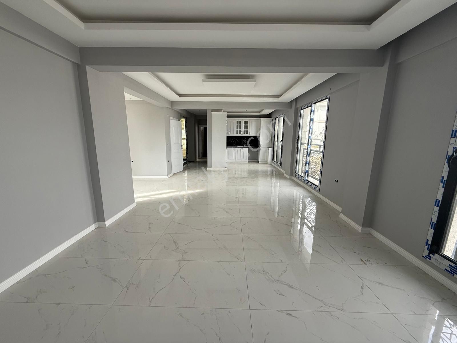 Delux'den Altınova'da Full Deniz Manzaralı Havuzlu Satılık Villa - Görsel 7