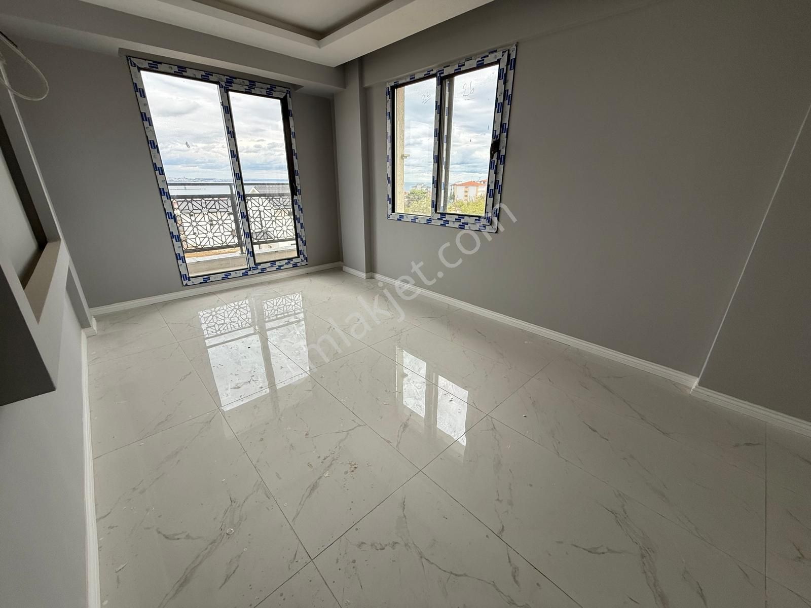 Delux'den Altınova'da Full Deniz Manzaralı Havuzlu Satılık Villa - Görsel 19