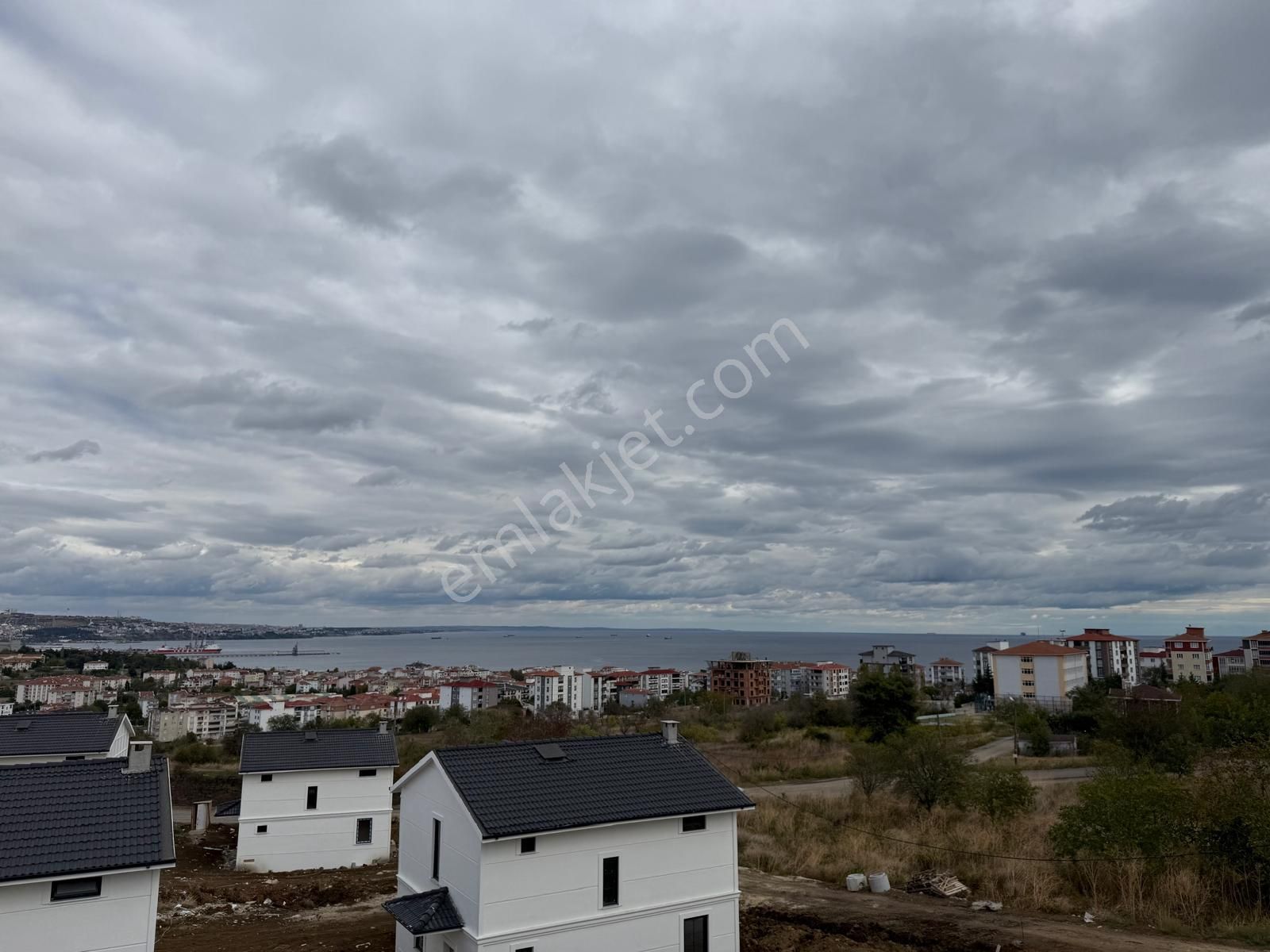 Delux'den Altınova'da Full Deniz Manzaralı Havuzlu Satılık Villa - Görsel 32