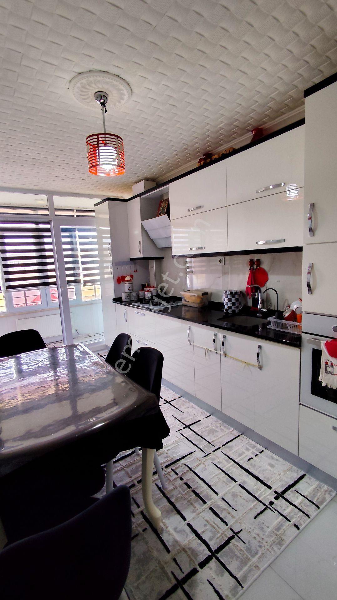 Sivas Merkez Üniversite Toki’de 3+1 Yenilenmiş Satılık Daire - Görsel 31