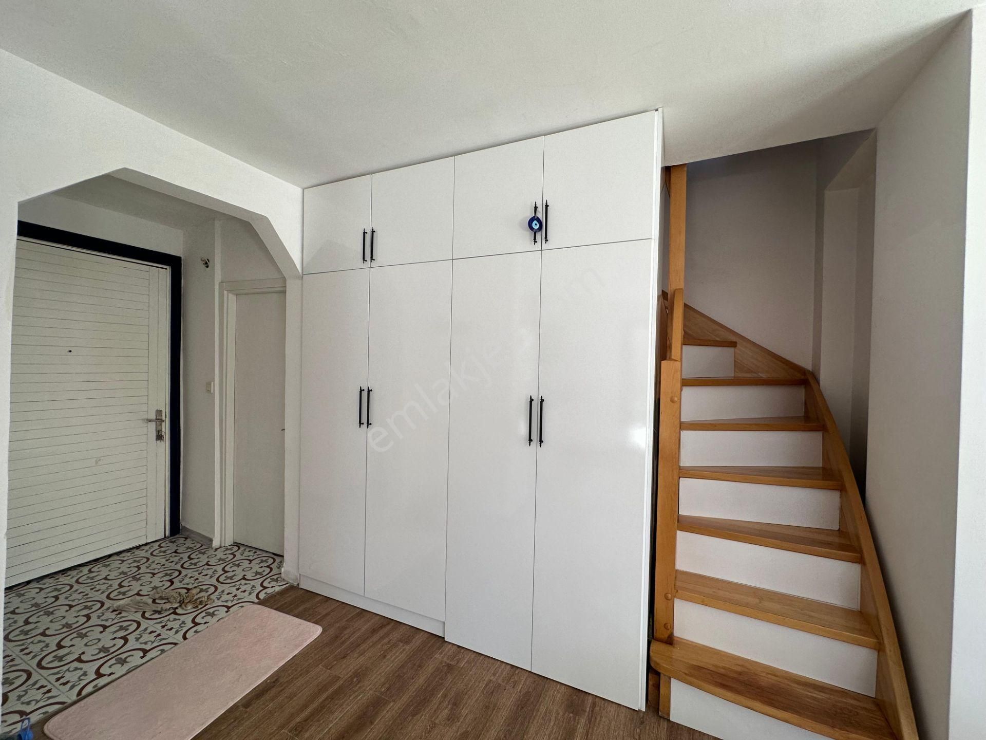 Çanakkale Geyikli'de Deniz Manzaralı, Bahçeli Kiralık Villa! - Görsel 13