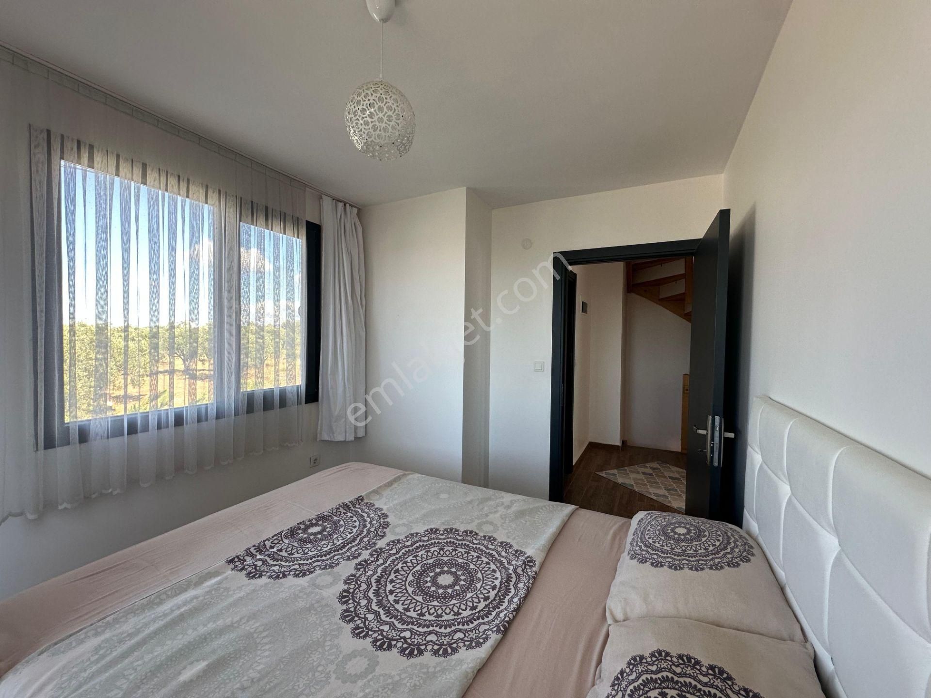 Çanakkale Geyikli'de Deniz Manzaralı, Bahçeli Kiralık Villa! - Görsel 27