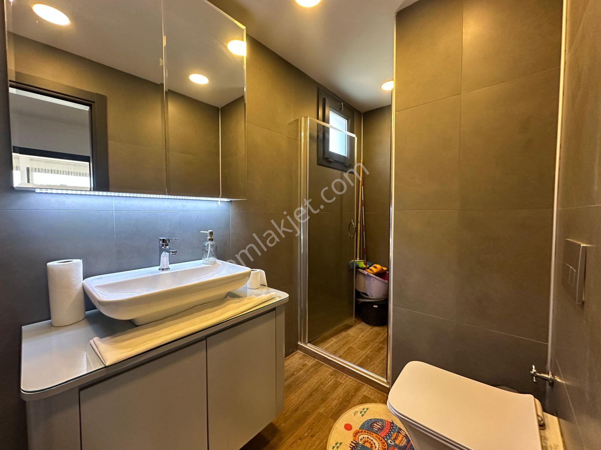 Çanakkale Geyikli'de Deniz Manzaralı, Bahçeli Kiralık Villa! - Görsel 26