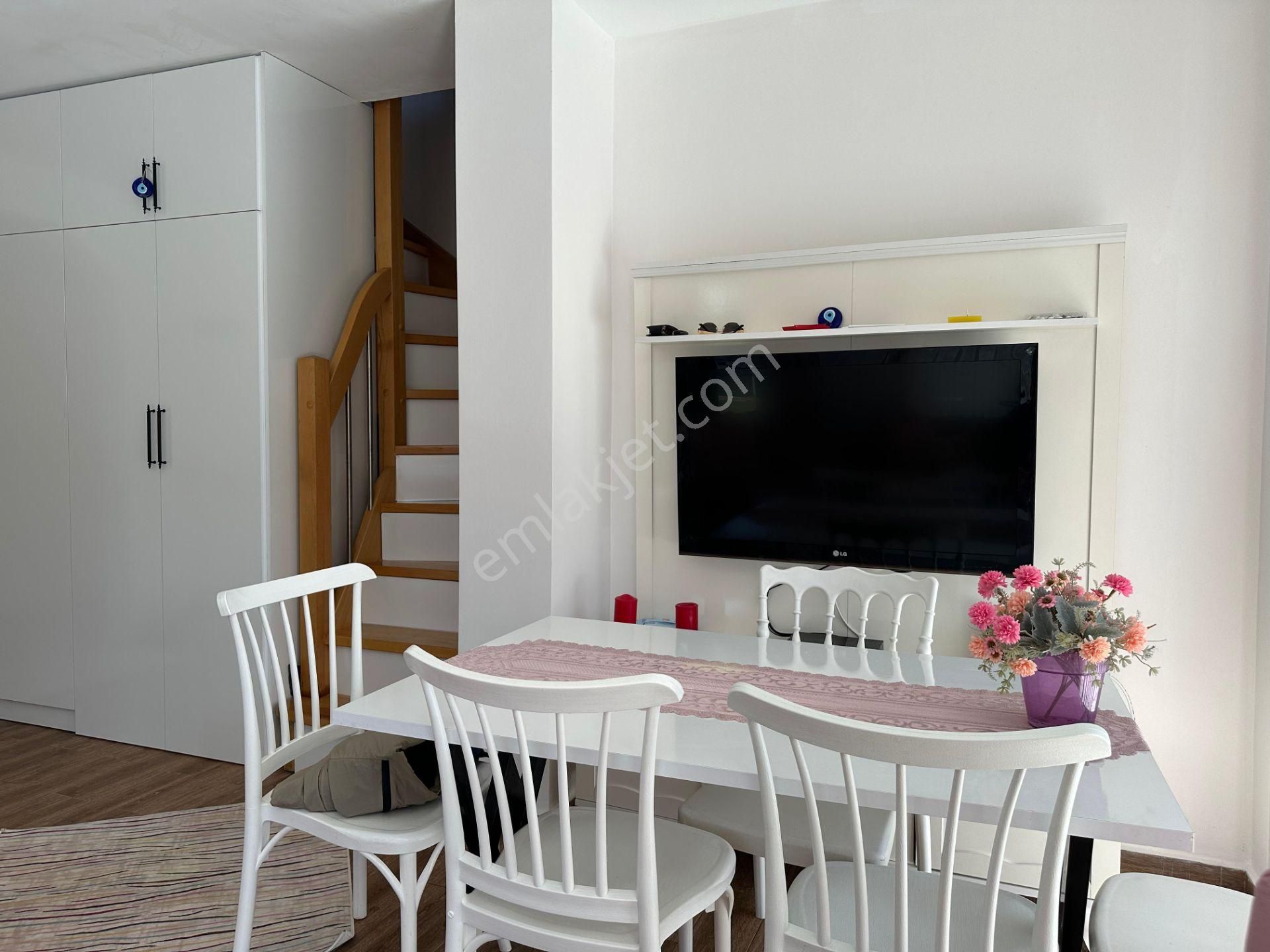 Çanakkale Geyikli'de Deniz Manzaralı, Bahçeli Kiralık Villa! - Görsel 8