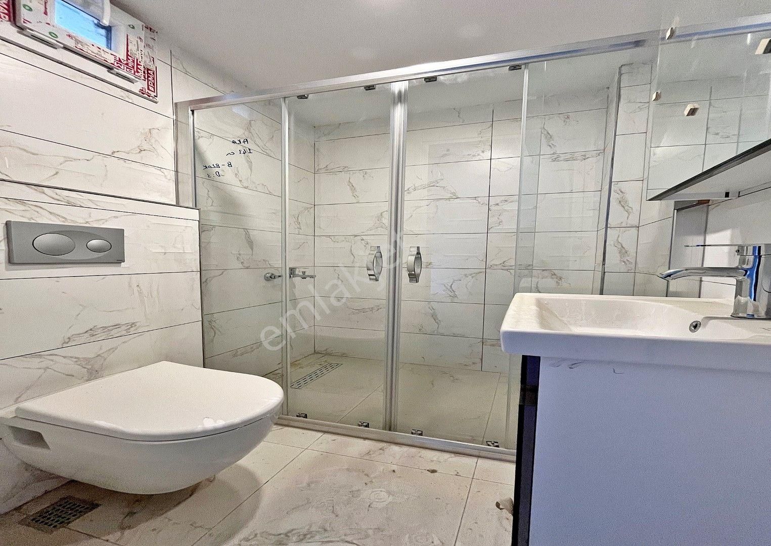 Ebeveyn Banyolu Sıfır Mülkiyetli Metrobüse Yürüme 2+1 Satılık - Görsel 26