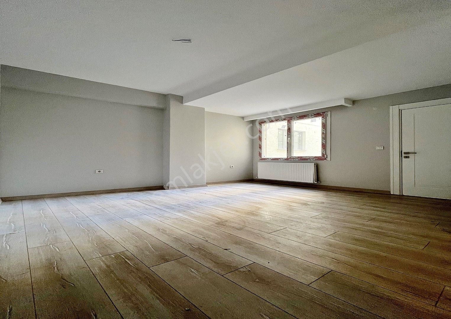 Ebeveyn Banyolu Sıfır Mülkiyetli Metrobüse Yürüme 2+1 Satılık - Görsel 12