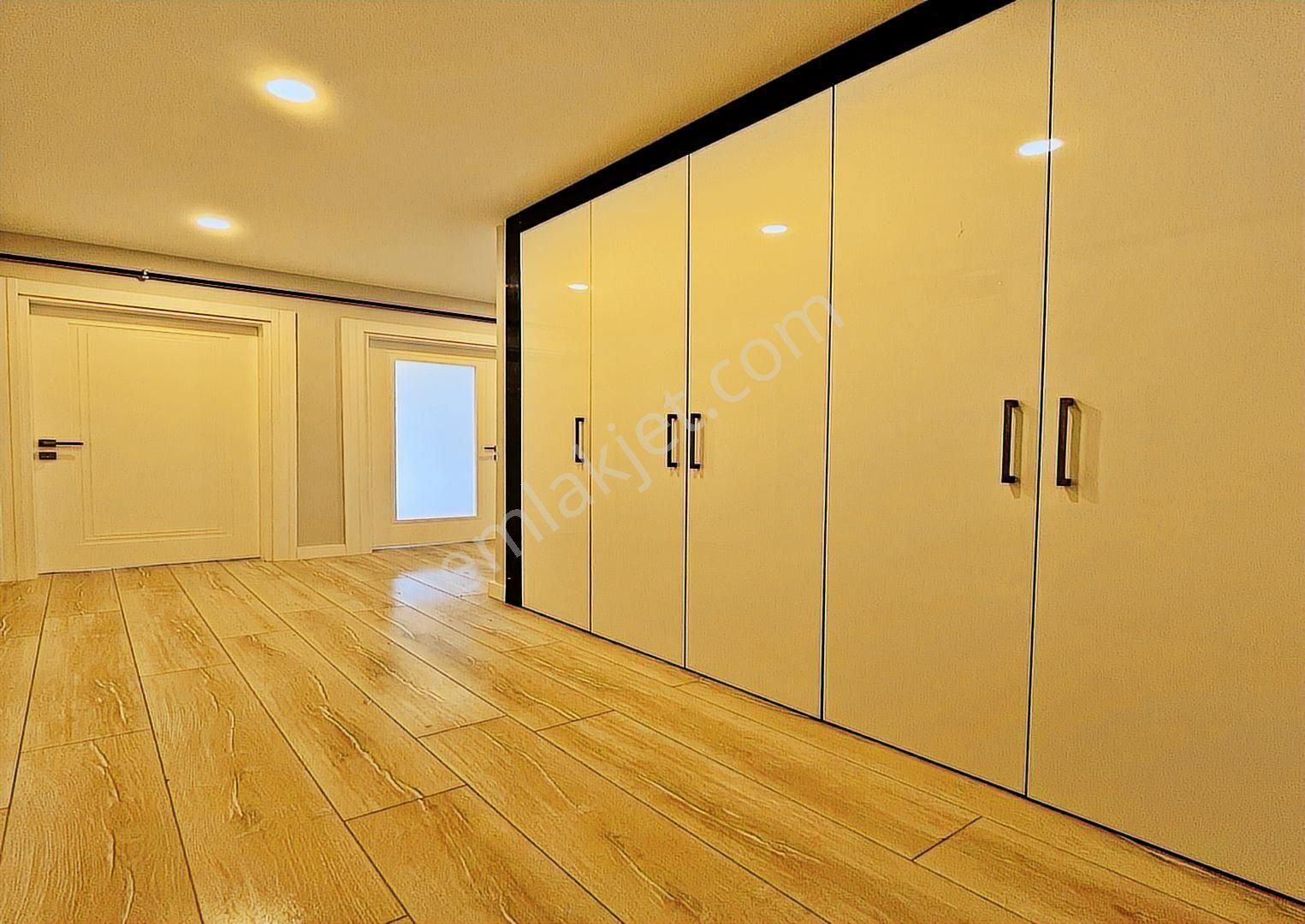 Ebeveyn Banyolu Sıfır Mülkiyetli Metrobüse Yürüme 2+1 Satılık - Görsel 28