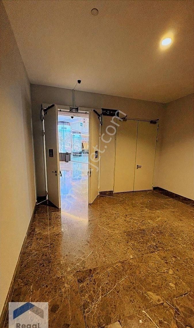 Emaar Square'de Lüks Eşyalı, Büyük Tip 2+1 Satılık Residence! - Görsel 18