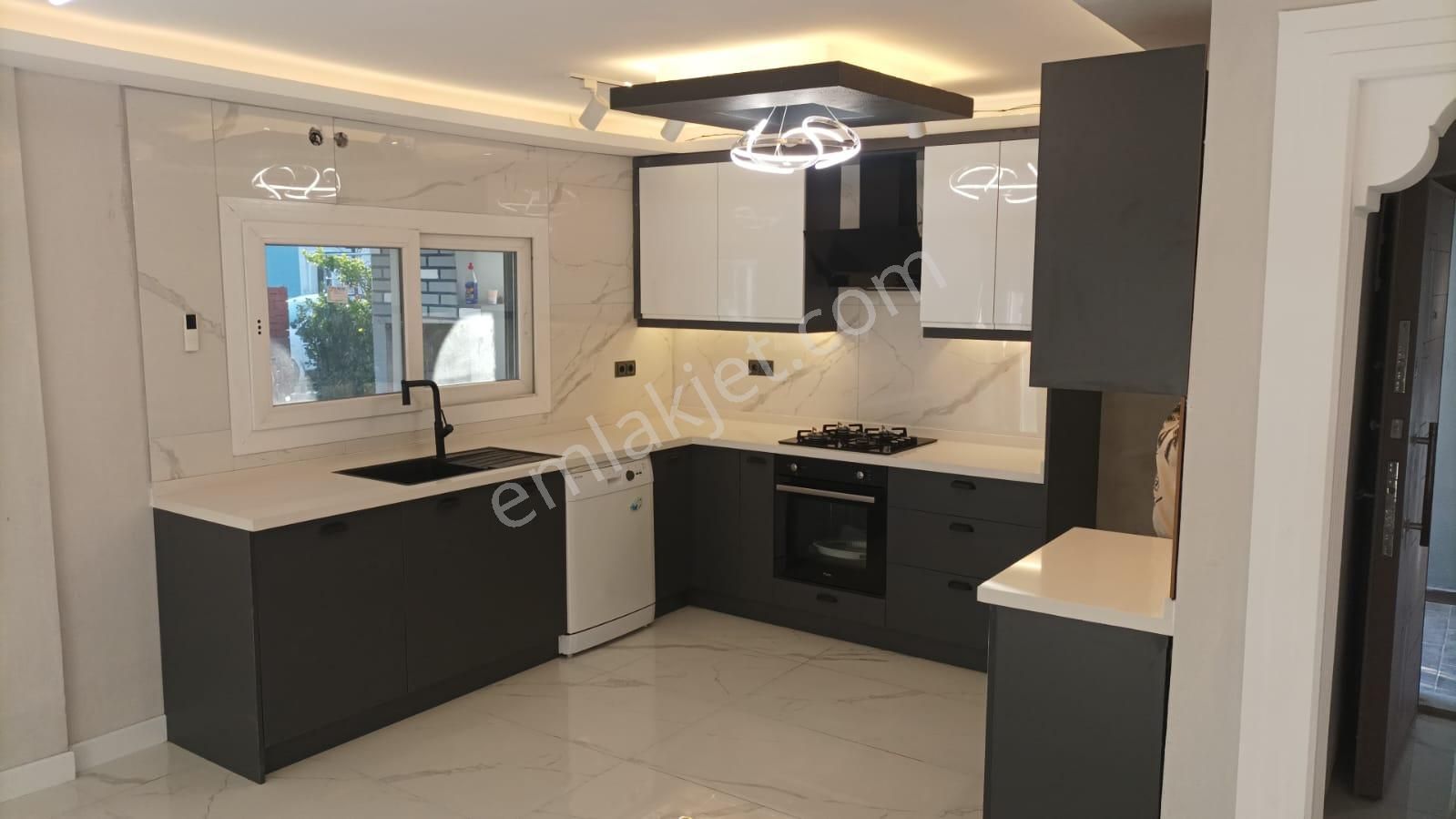 Sahibinden Denize 50m Mesafede 307m2 İçinde Tek Müstakil Villa - Görsel 14