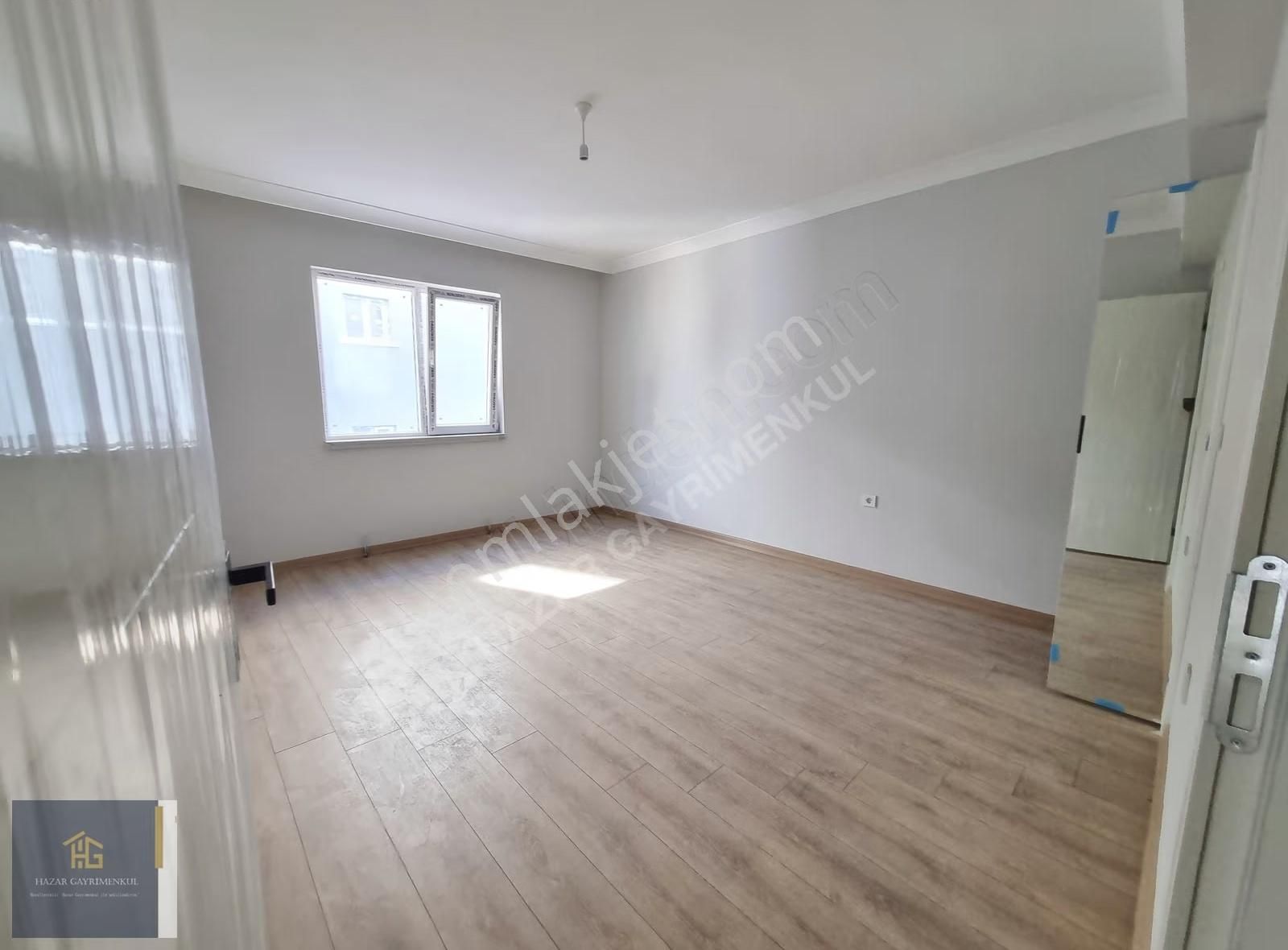 Sincan Yenikente Çarşı İçinde Çok Geniş Daire Arıyanlar İçin 3+1 - Görsel 4