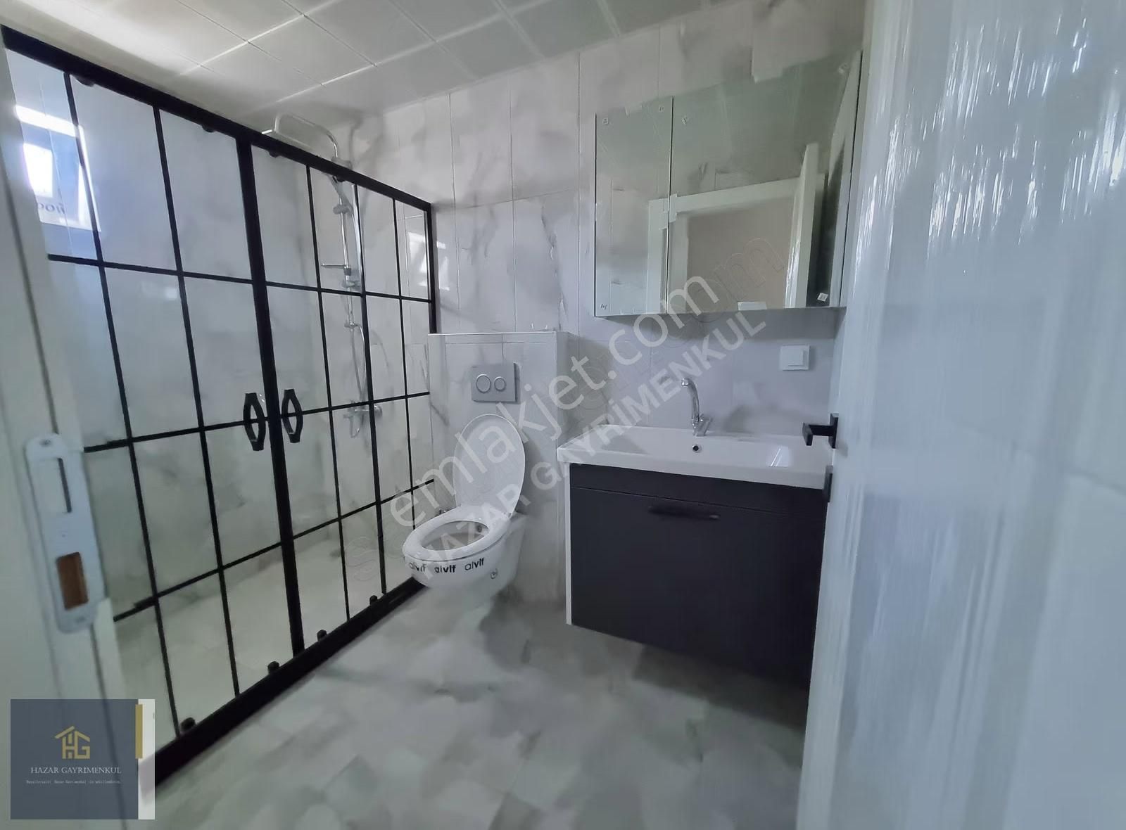 Sincan Yenikente Çarşı İçinde Çok Geniş Daire Arıyanlar İçin 3+1 - Görsel 8