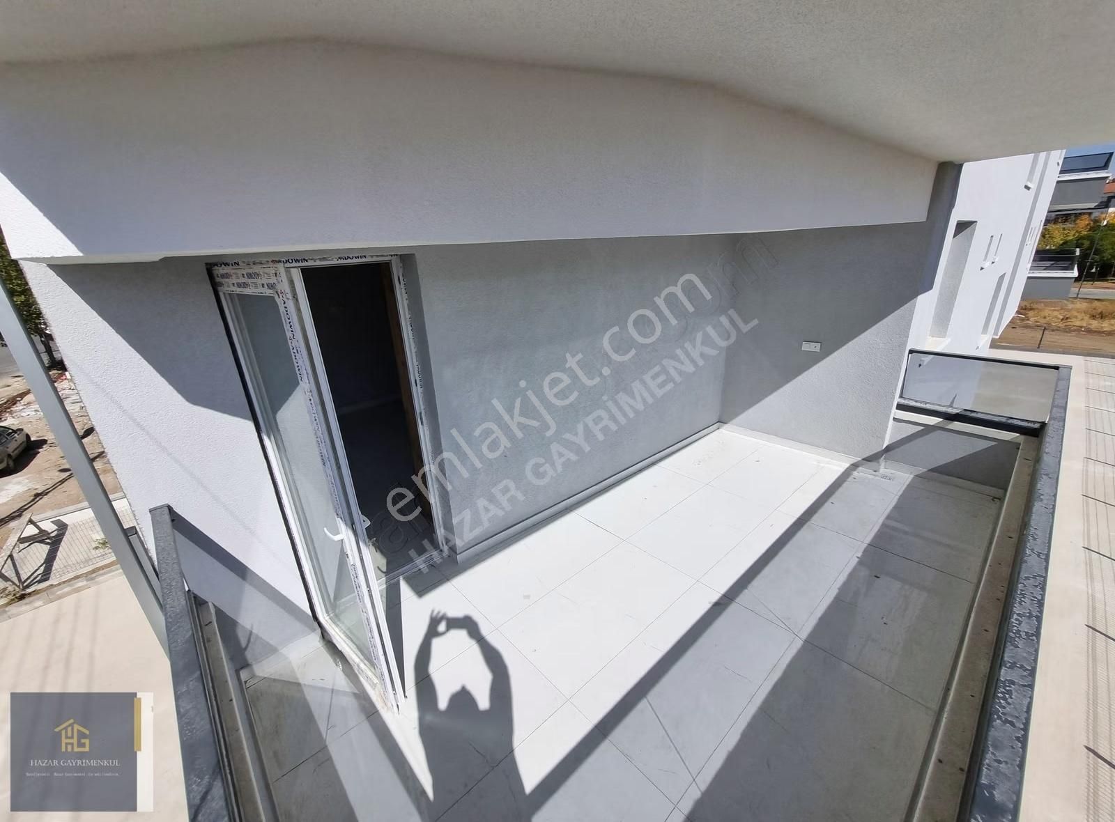 Sincan Yenikente Çarşı İçinde Çok Geniş Daire Arıyanlar İçin 3+1 - Görsel 9