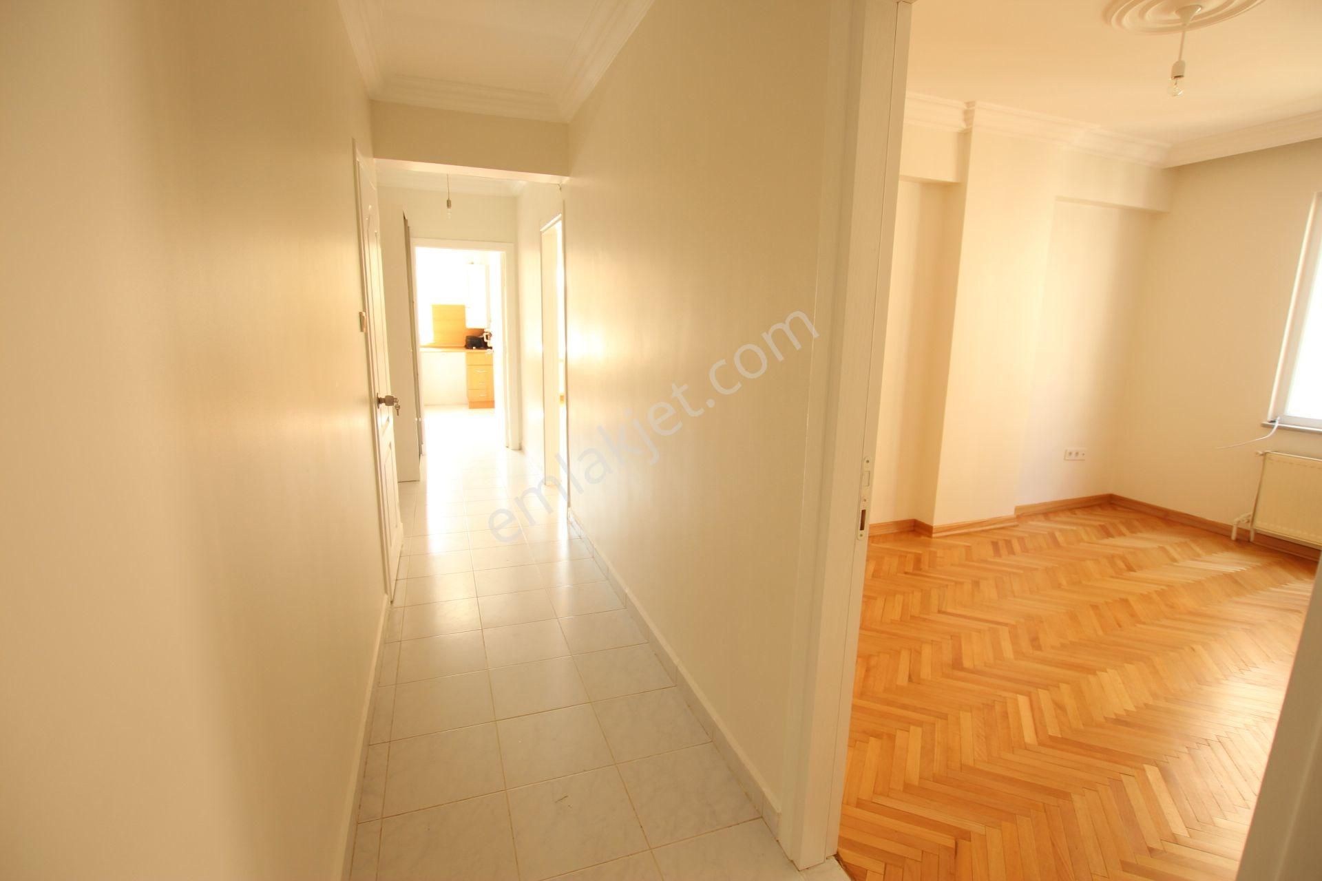 Minüse Caddesine Yakın, Geniş, Ferah, İyi Konumlu 3+1 Satılık - Görsel 15