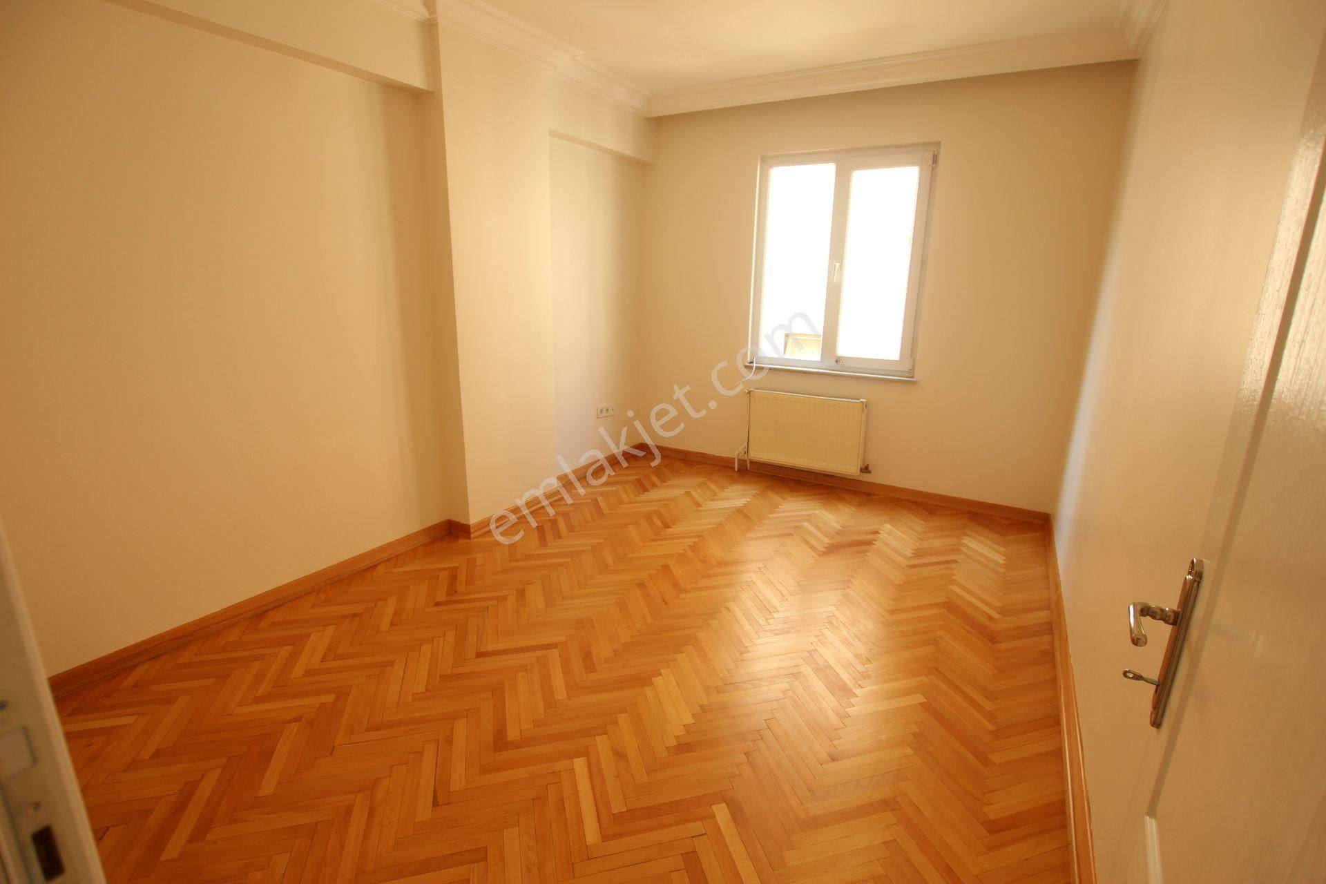 Minüse Caddesine Yakın, Geniş, Ferah, İyi Konumlu 3+1 Satılık - Görsel 10