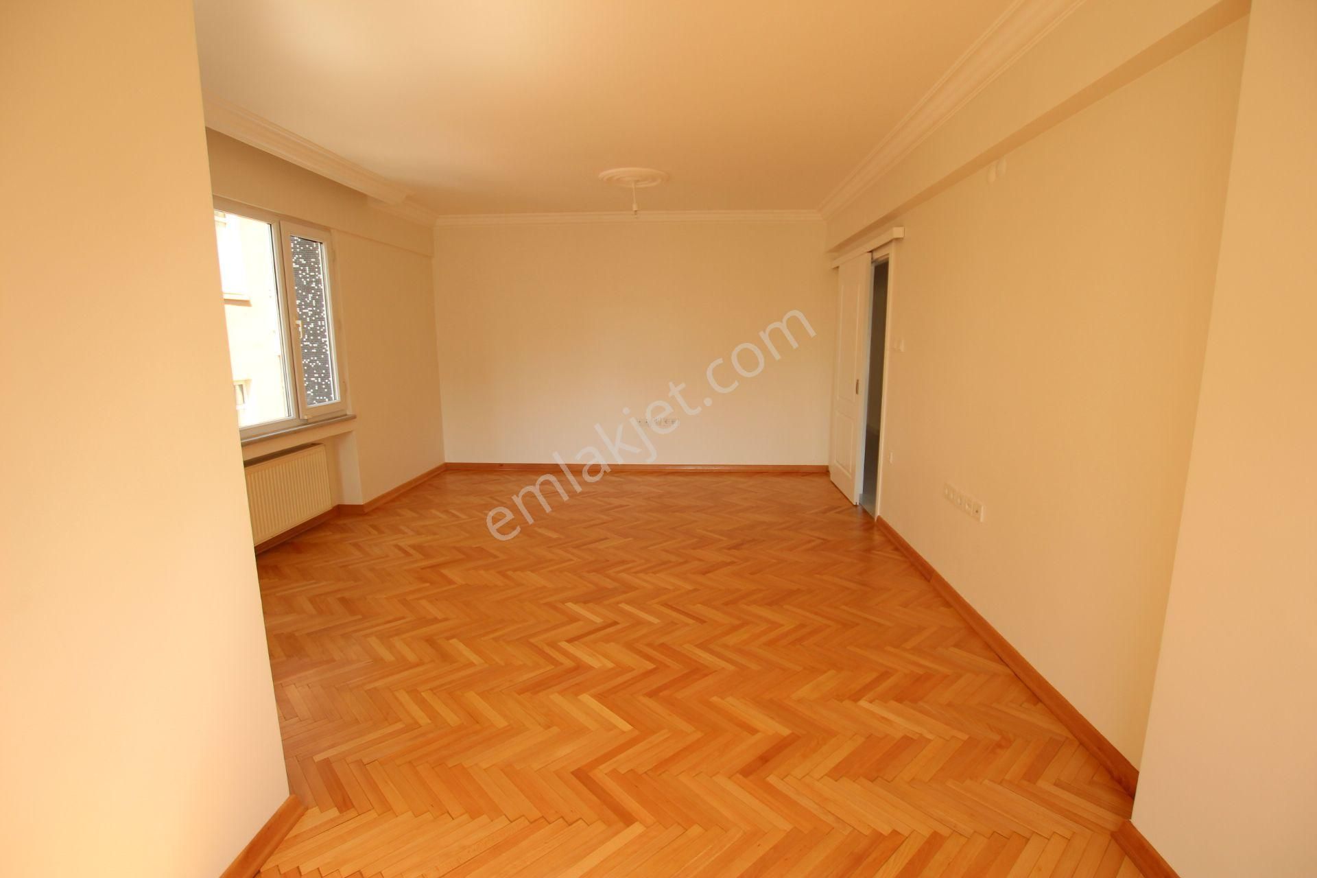 Minüse Caddesine Yakın, Geniş, Ferah, İyi Konumlu 3+1 Satılık - Görsel 4