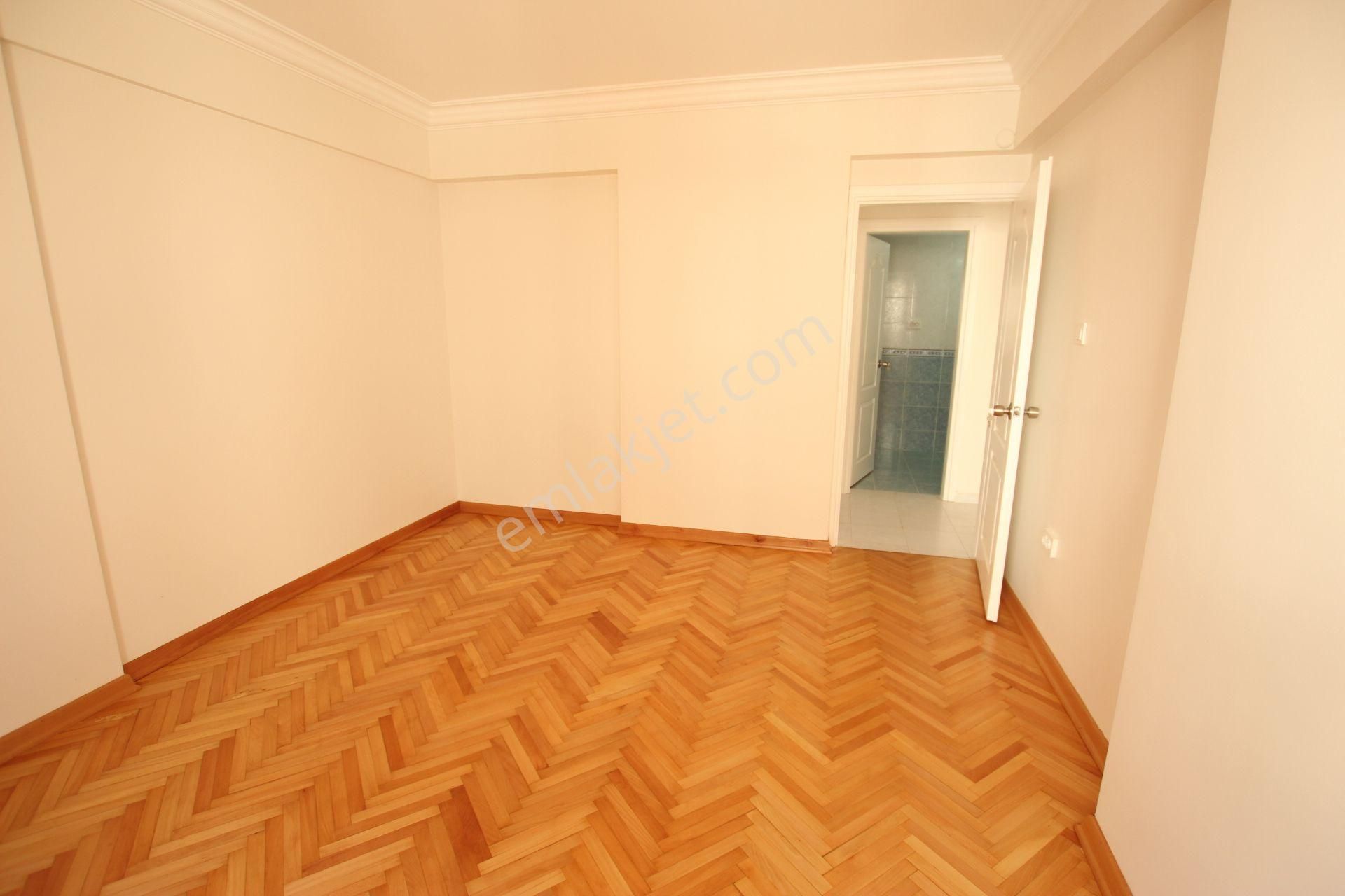 Minüse Caddesine Yakın, Geniş, Ferah, İyi Konumlu 3+1 Satılık - Görsel 14