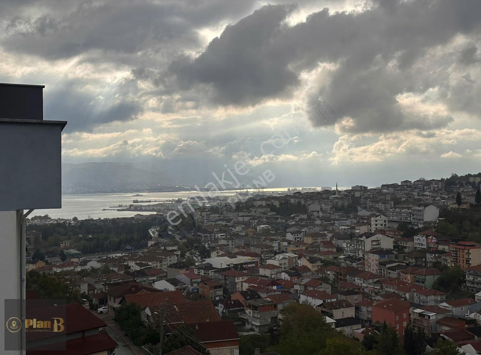 Kullanışlı Ve Geniş Yaşam Alanı Deniz Manzaralı 5+1 - Görsel 27