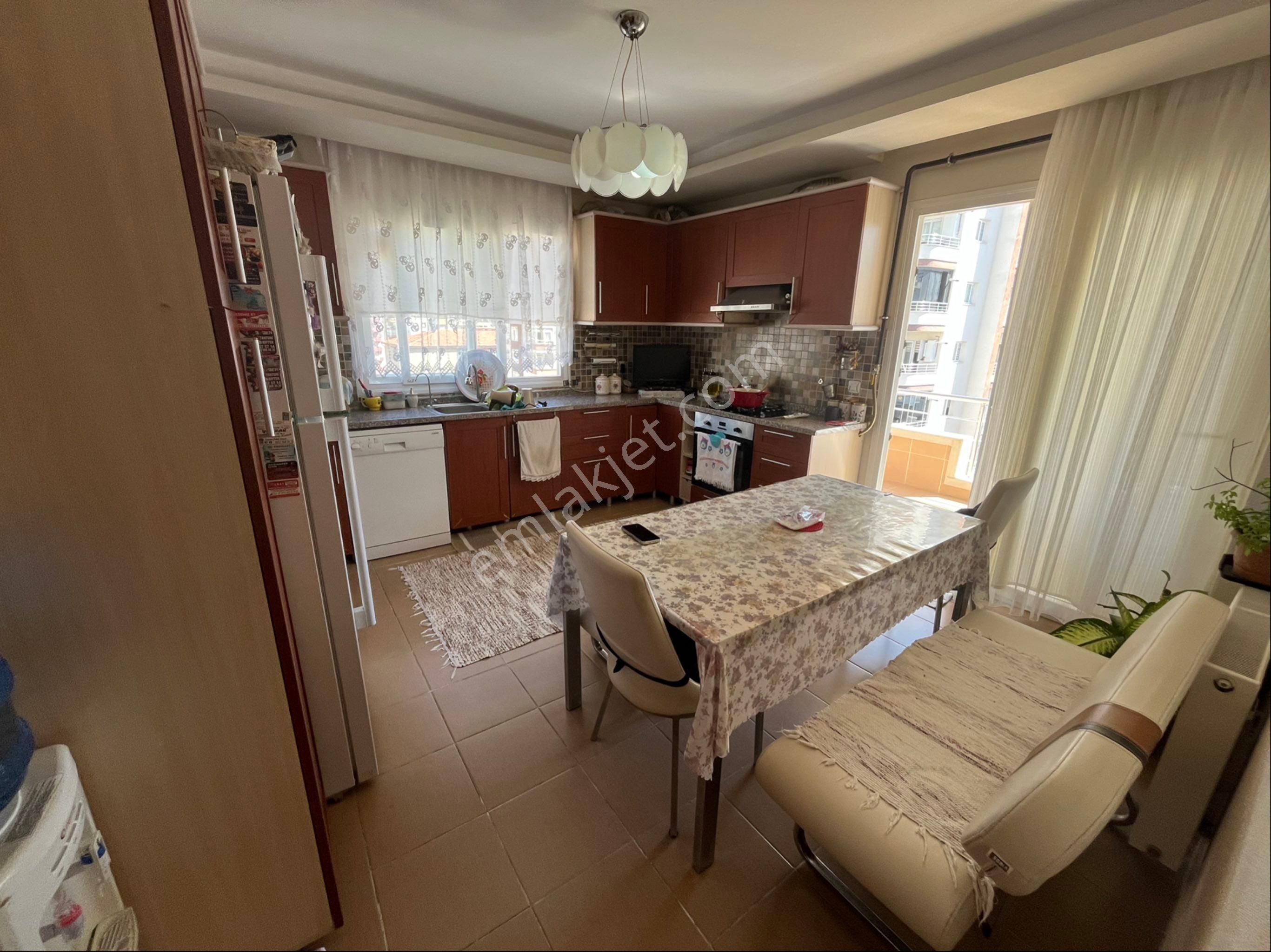Ergünden Viranşehirde Site İçi Doğalgazlı Satılık 3+1 Daire - Görsel 5