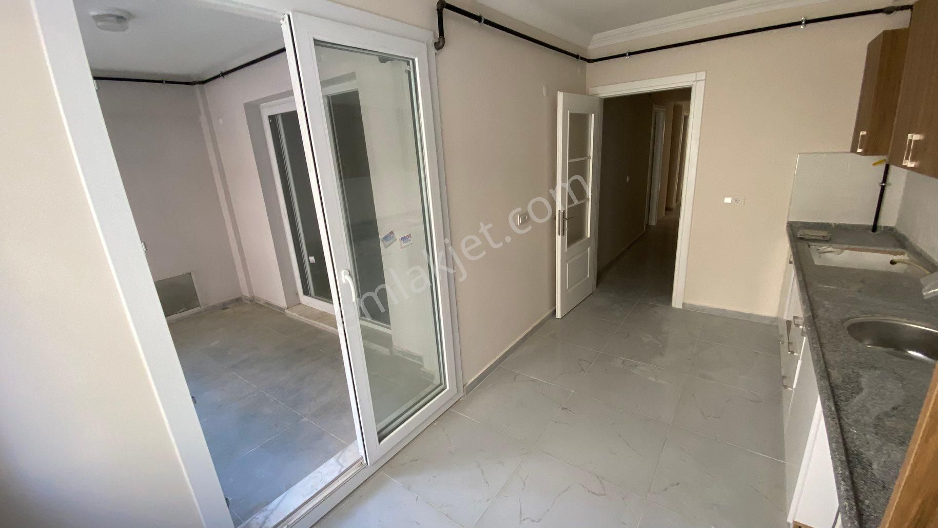 Merkezde Tapu Masrafsız 4+1 Giriş Katı - Görsel 8