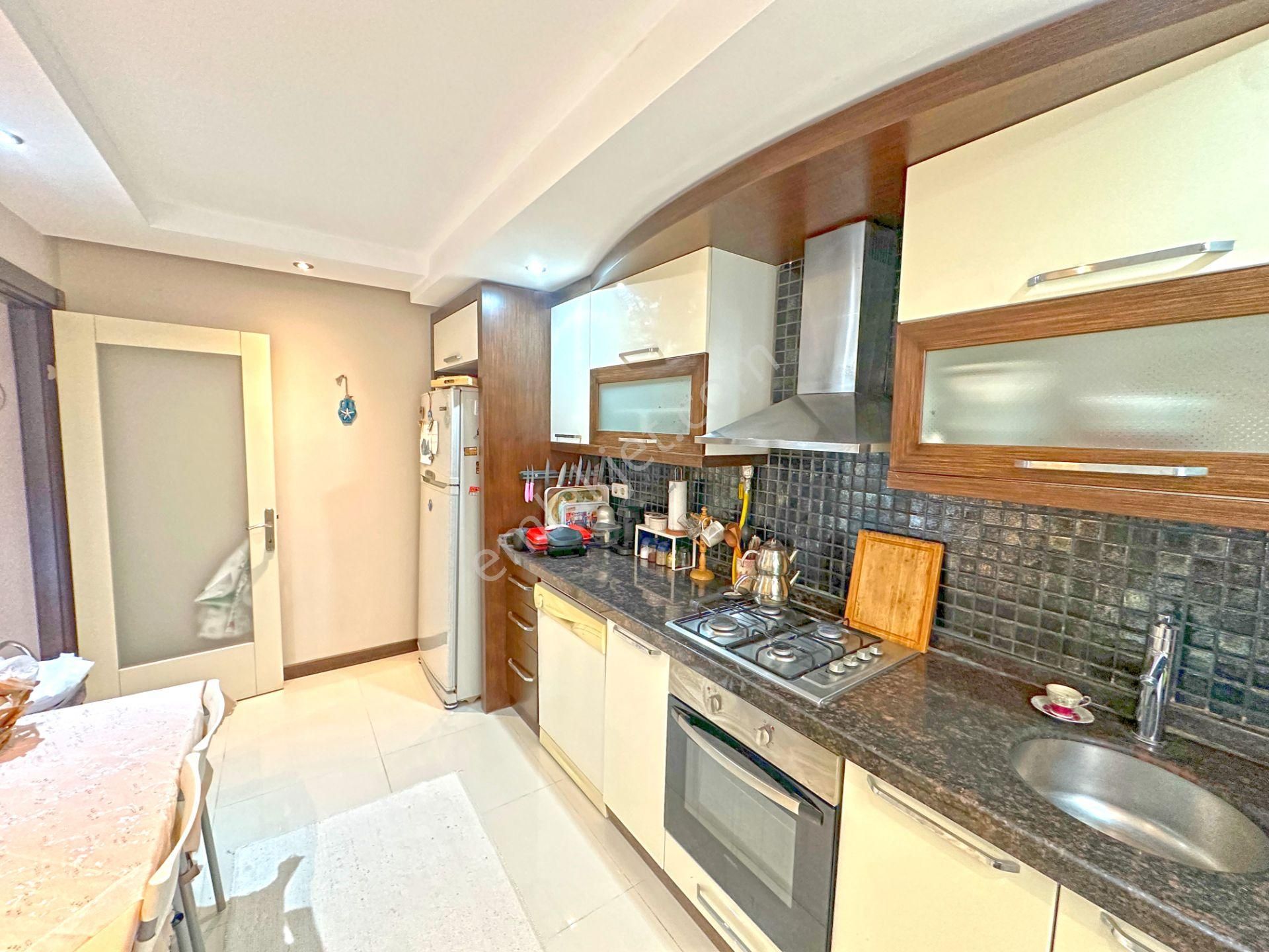 Bahçelievler Siyavuşpaşa'da 140 M2 Geniş 3+1 İskanlı Daire - Görsel 6