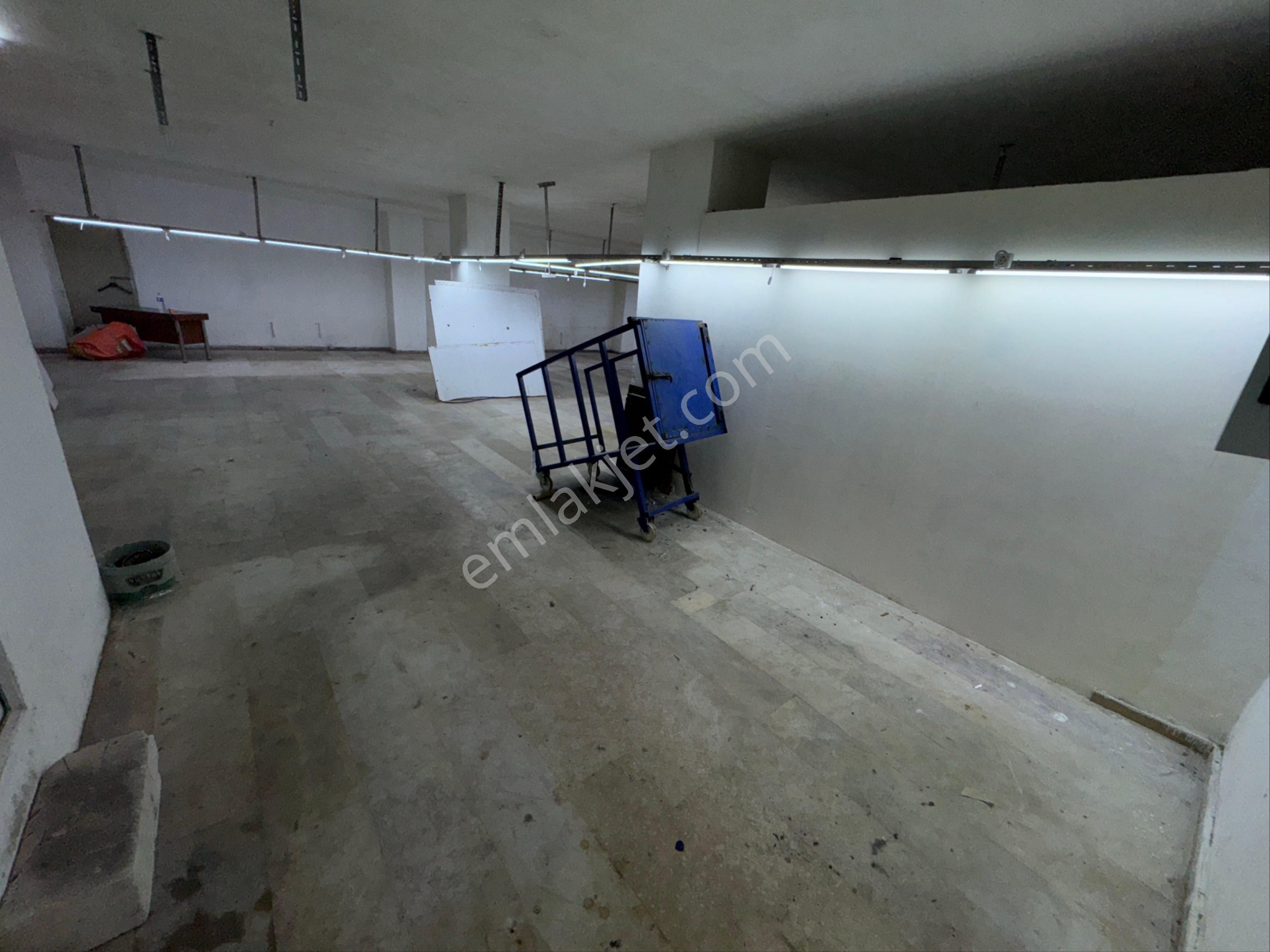 Zaferyapıdan Kiralıkdükkan 300m2 Sanayielektrikli İşhanı 7/24 Çalışma İstanbul Sultangazi Cebecimhde - Görsel 10