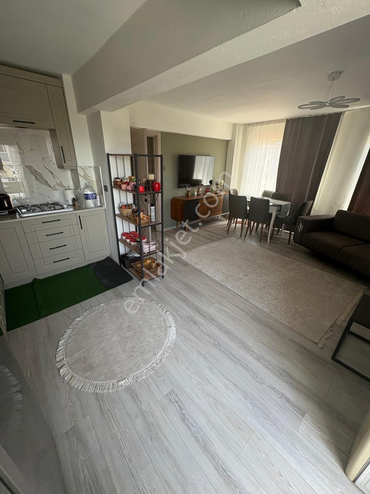 Bornova Merkezde Tertemiz Satılık 3+1 Daire - Görsel 18