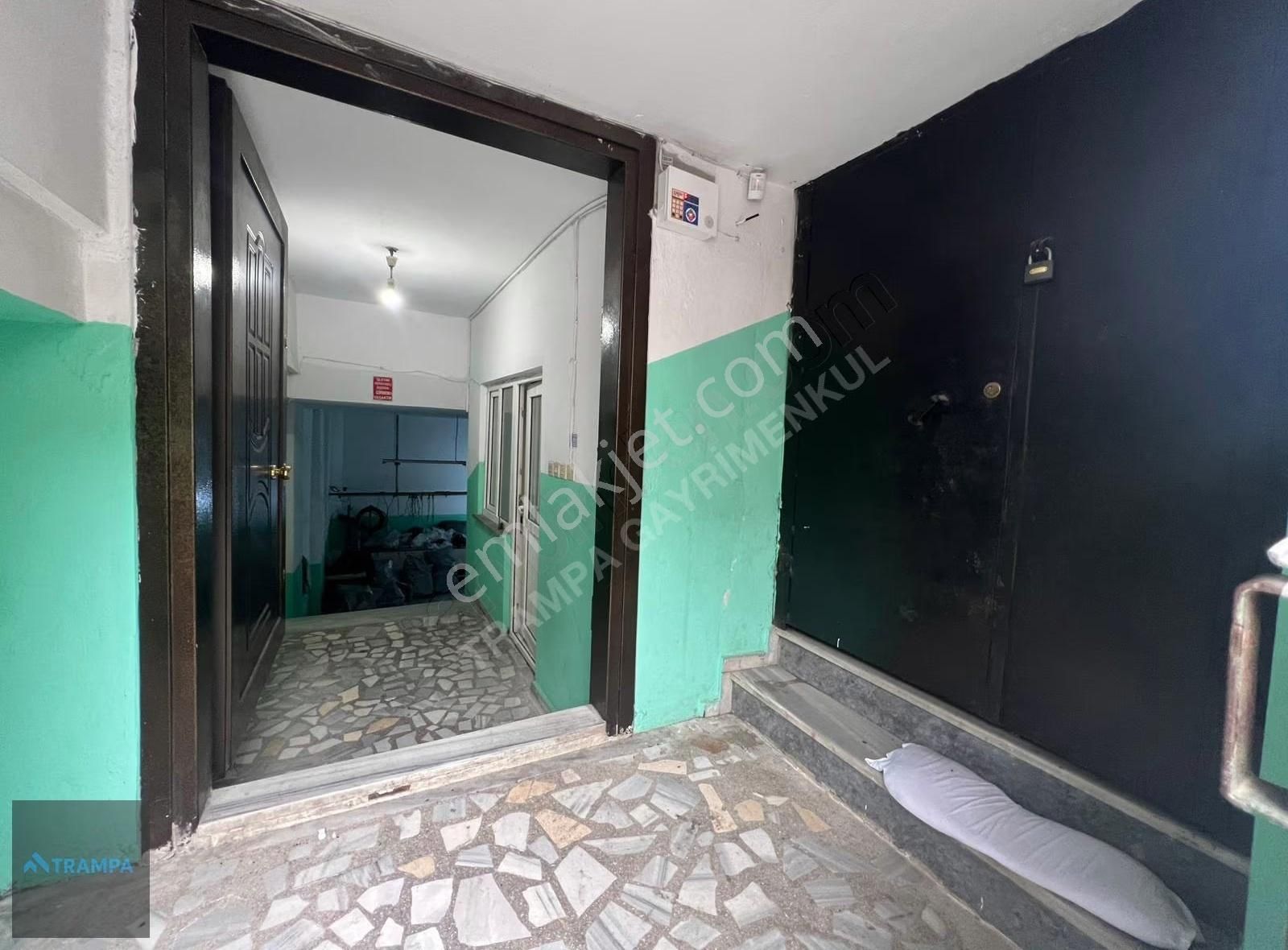 Gop Karadeniz Mahallesin'de 780m2 Yüksek Tavanlı Dükkan - Görsel 4