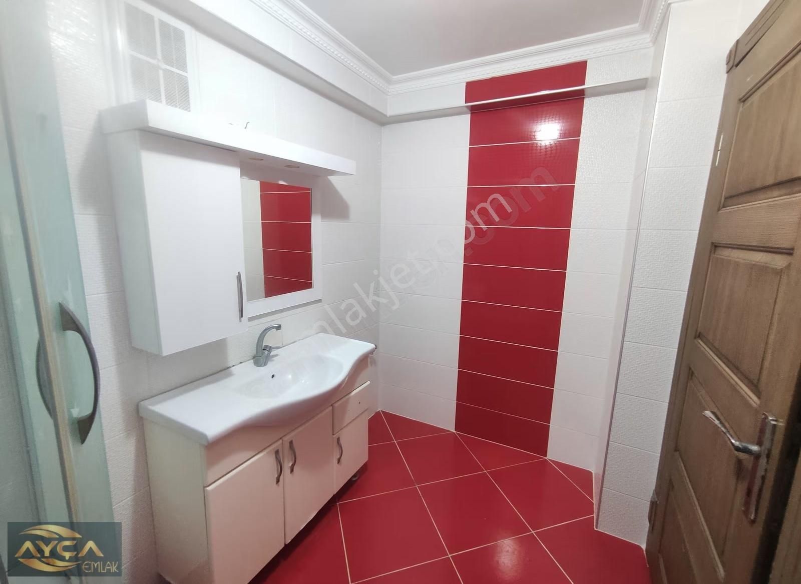 Mevlana İlkokulu Civ.ayçadan Satılık 3+1 Ekonomik Arakat Daire - Görsel 3