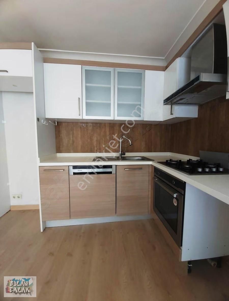 Bulan'dan Ortaköy'de Genç Binada Caddeye Yakın 1+1 Yüksek Giriş - Görsel 31