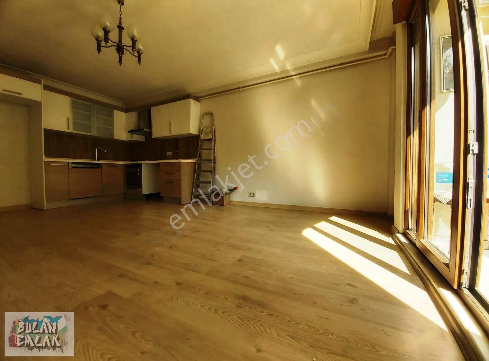 Bulan'dan Ortaköy'de Genç Binada Caddeye Yakın 1+1 Yüksek Giriş - Görsel 14